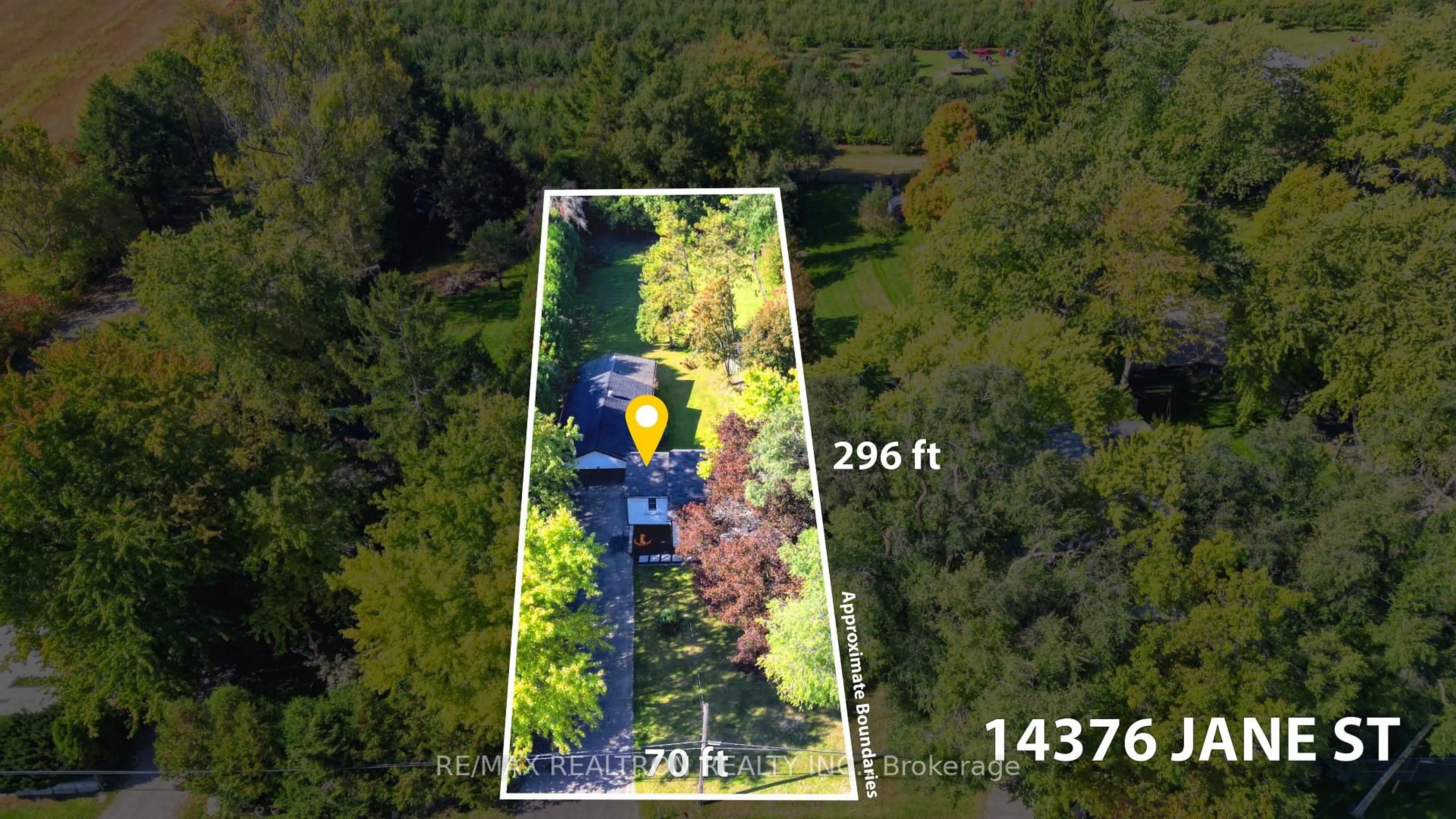 A pic from outside/outdoor area/front of a property/back of a property/a pic from drone, forest/trees view for 14376 Jane St, King Ontario L7B 1A3