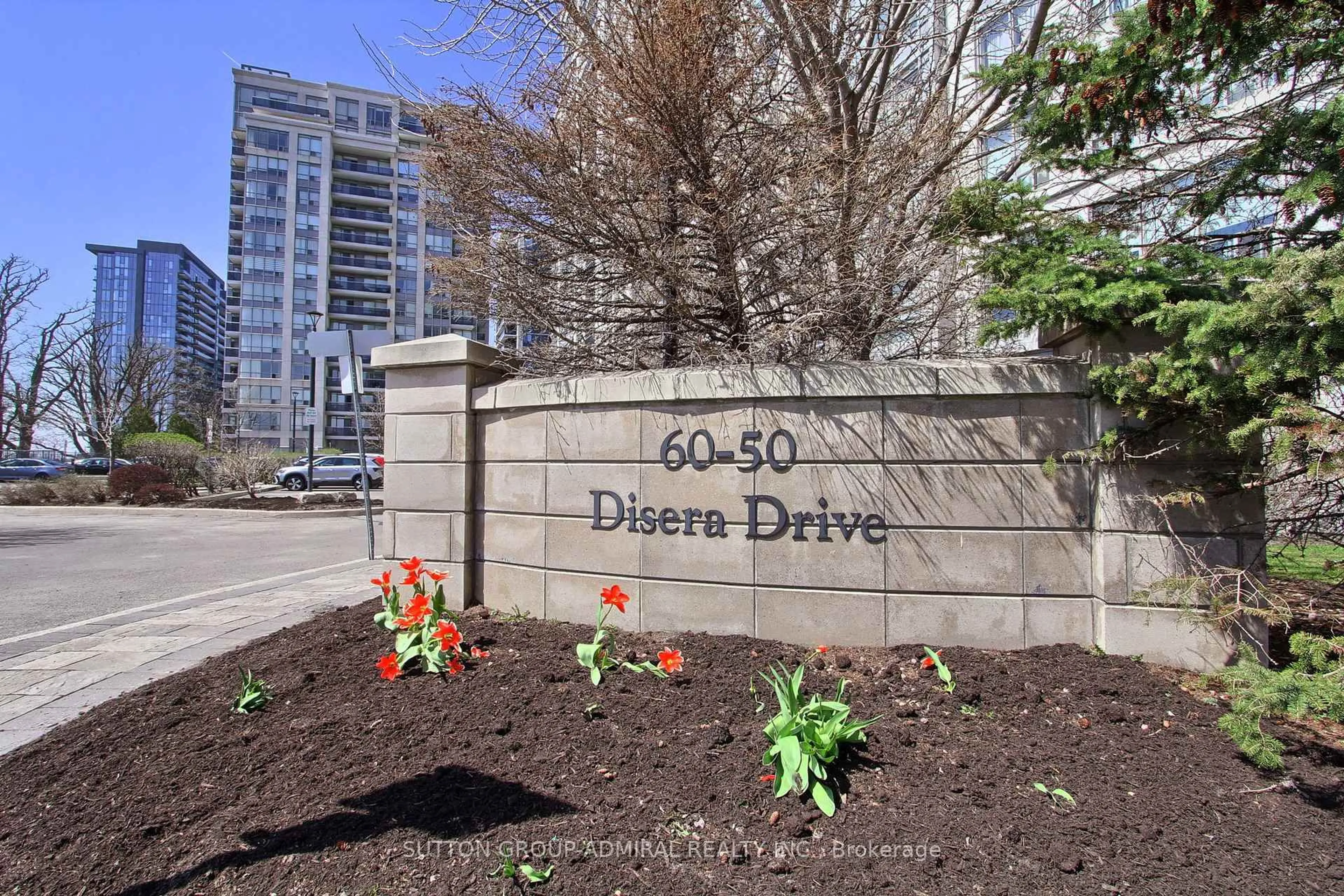 Indoor foyer for 50 DISERA Dr #905, Vaughan Ontario L4J 9G1