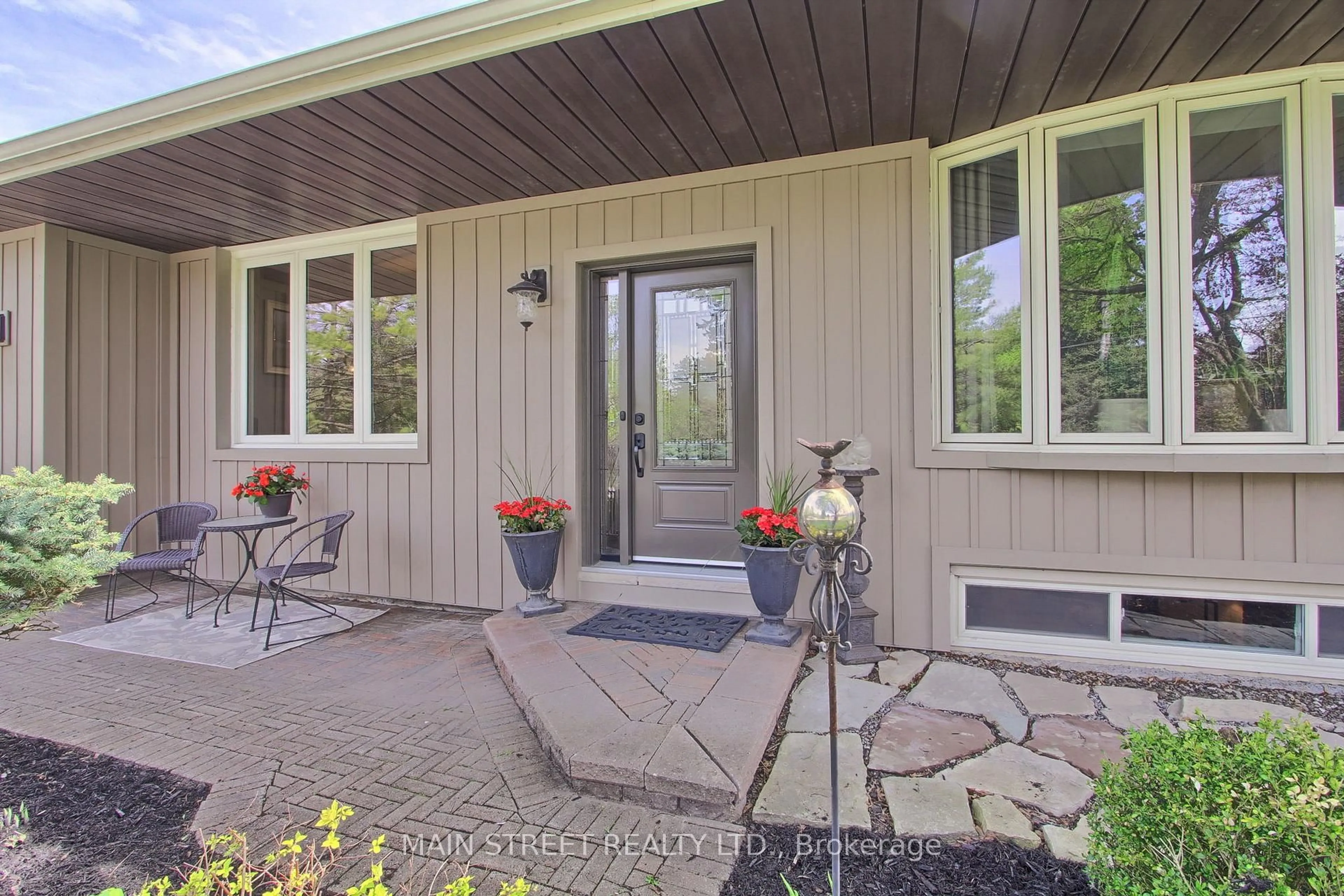 Unknown for 3839 Front St, Uxbridge Ontario L0C 1A0