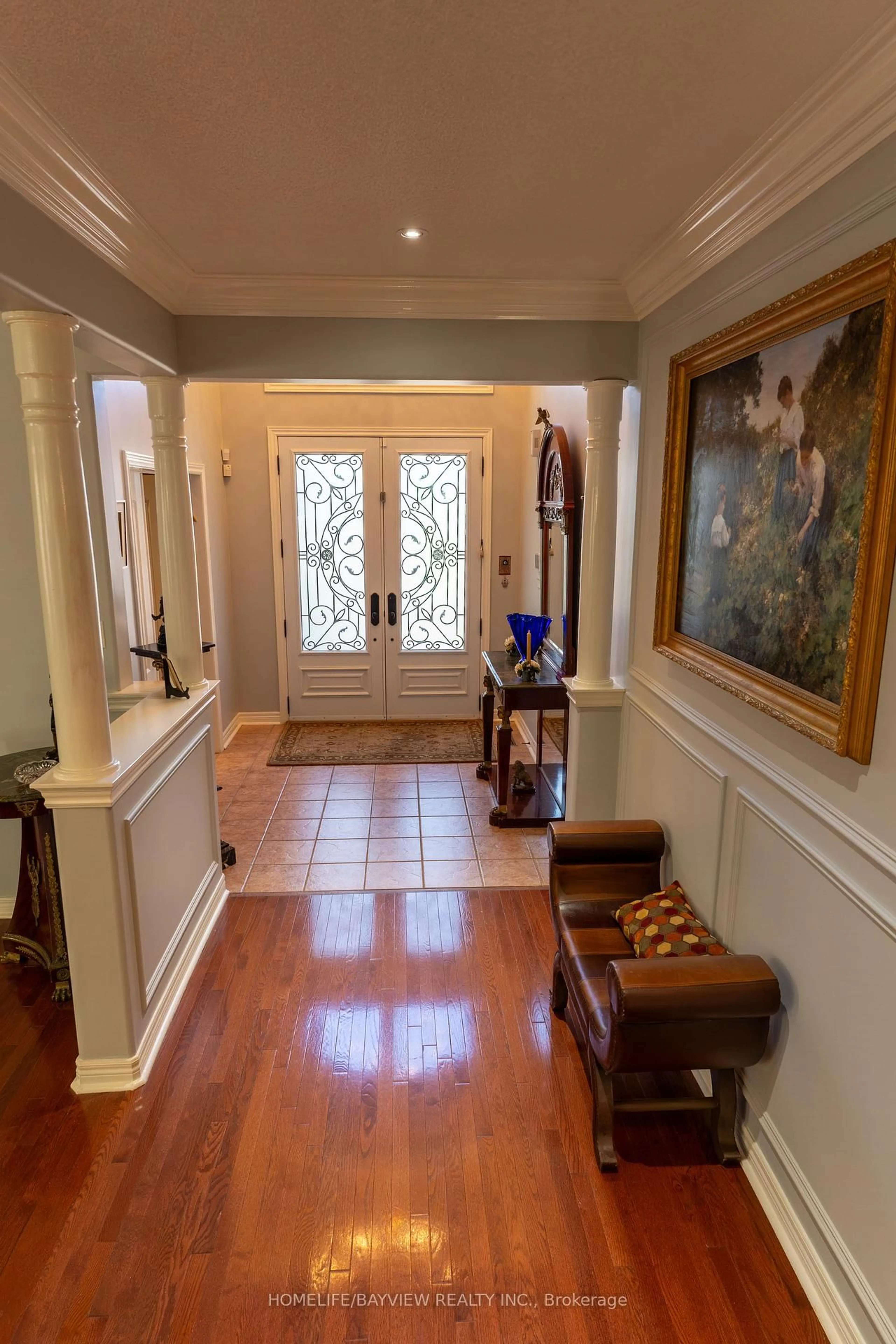 Indoor foyer for 8 Pico Cres, Vaughan Ontario L4J 8P4