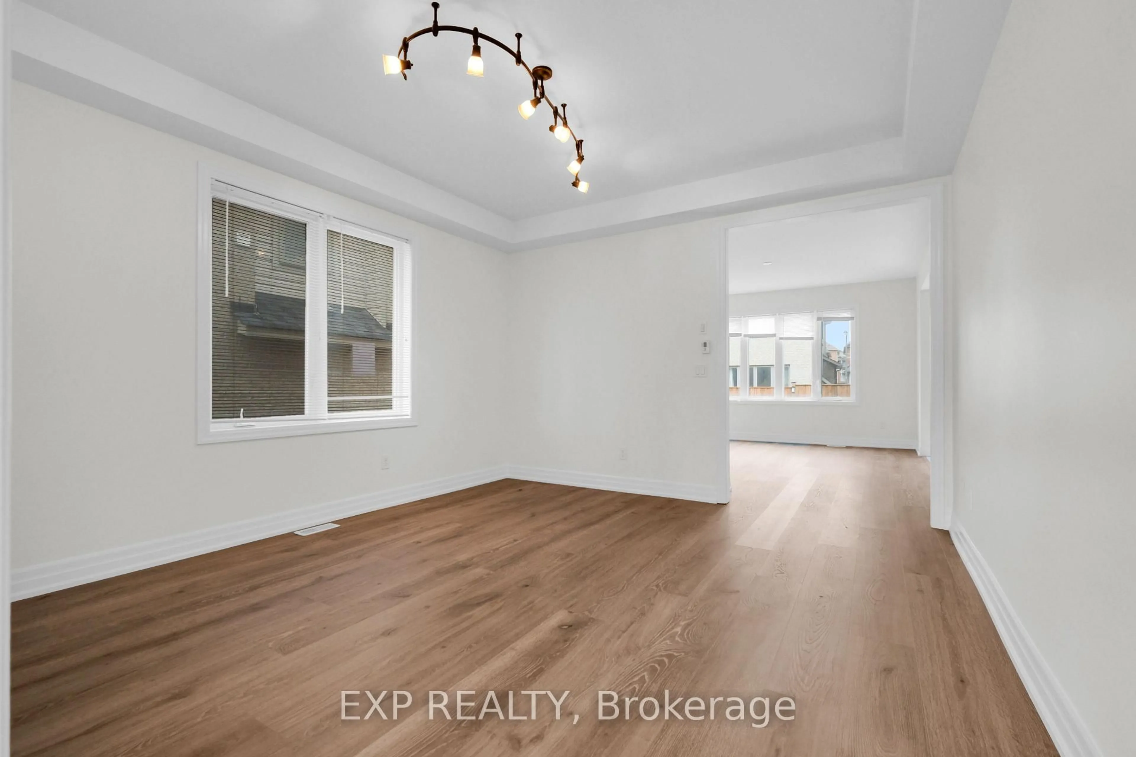 A pic of a room for 111 Dog Wood Blvd, East Gwillimbury Ontario L9N 0S9