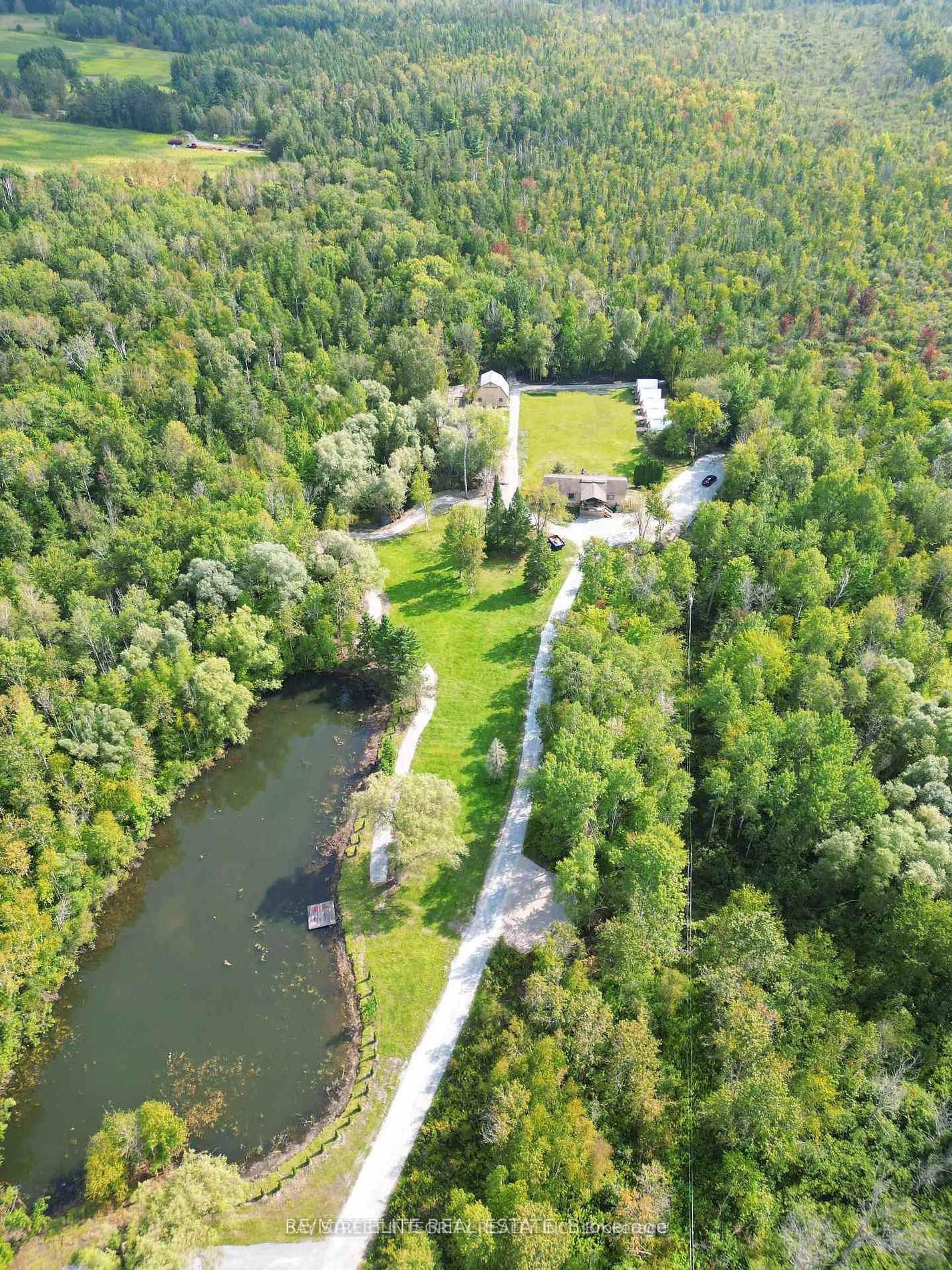 A pic from outside/outdoor area/front of a property/back of a property/a pic from drone, water/lake/river/ocean view for 4909 Holborn Rd, East Gwillimbury Ontario L0G 1M0