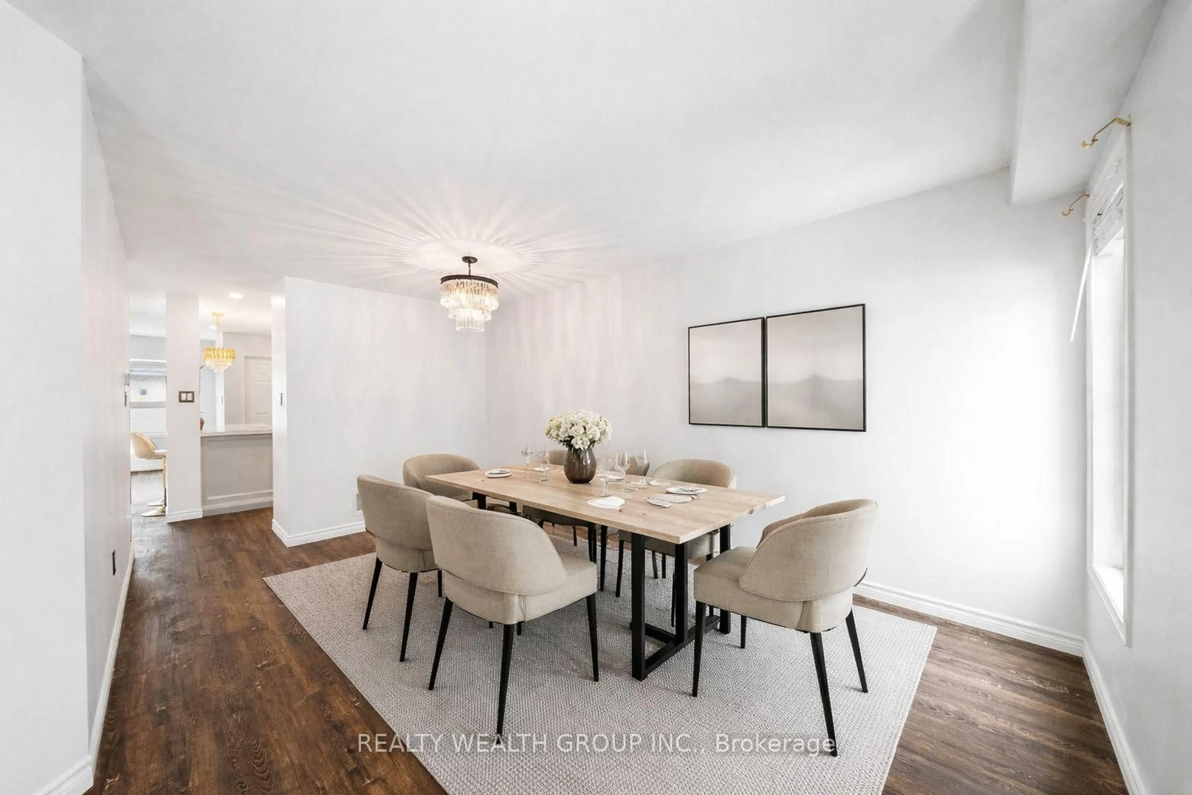 Dining room, wood/laminate floor for 34 Castle Park Blvd, Vaughan Ontario L4H 1M4