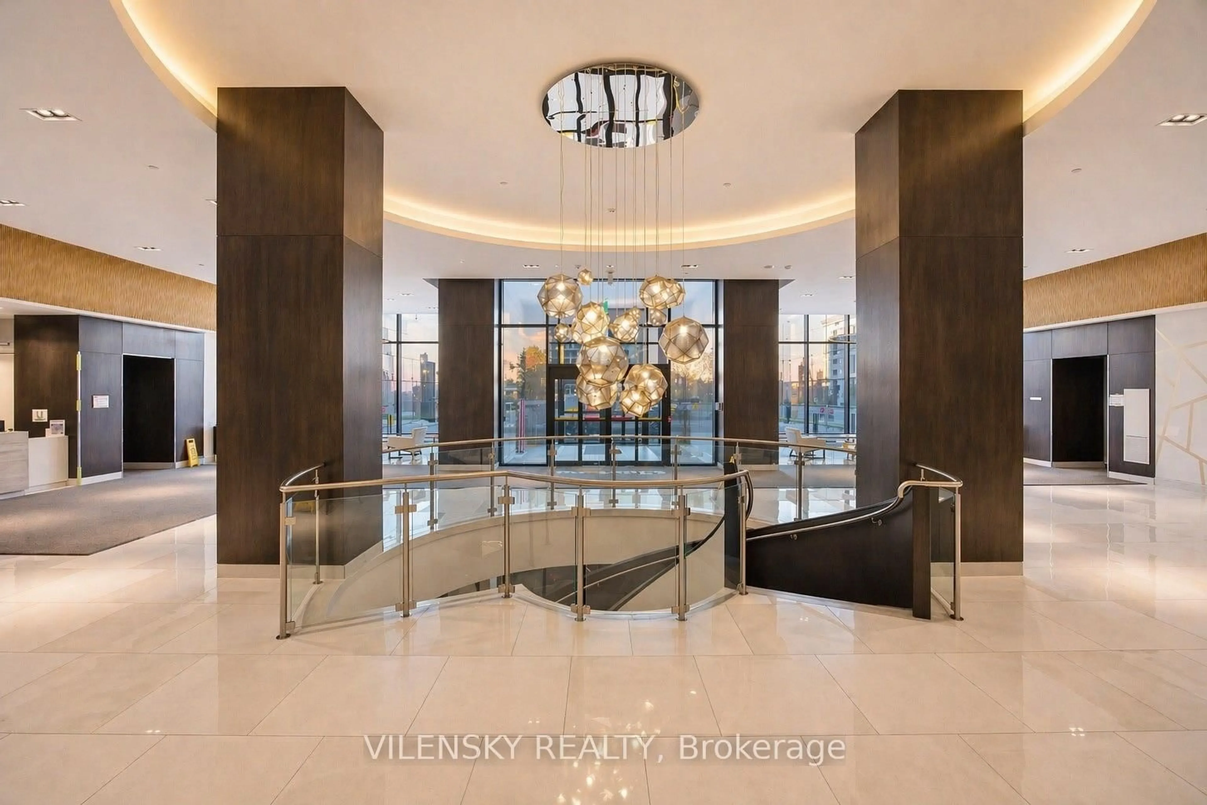 Indoor foyer for 9000 Jane St #1623, Vaughan Ontario L4K 0M6