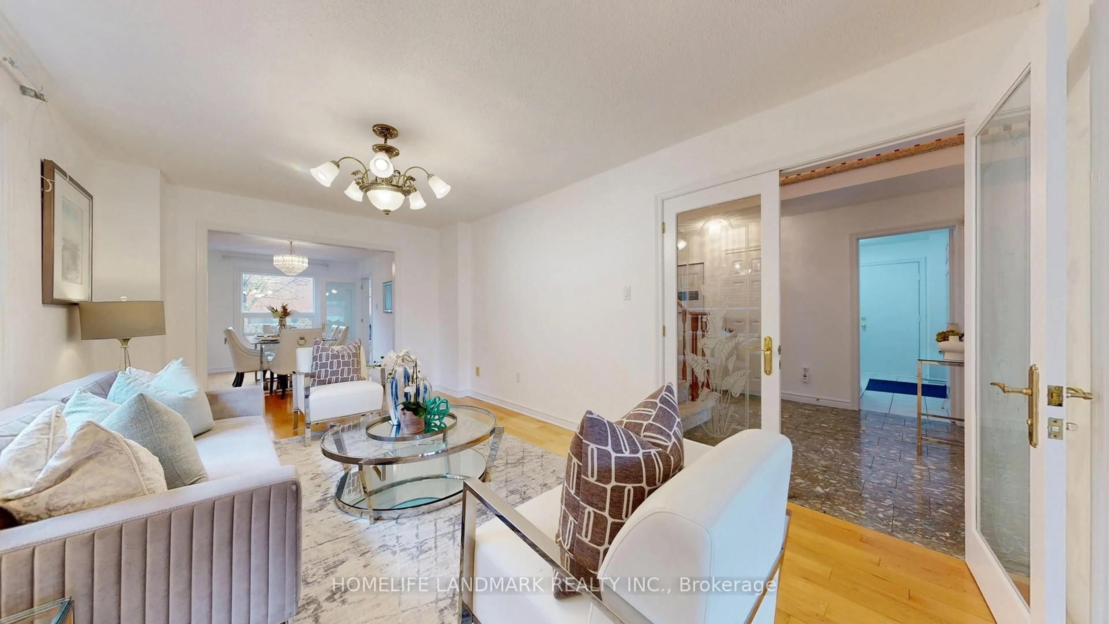 Living room with furniture, unknown for 72 Springfield Dr, Markham Ontario L3S 3H5