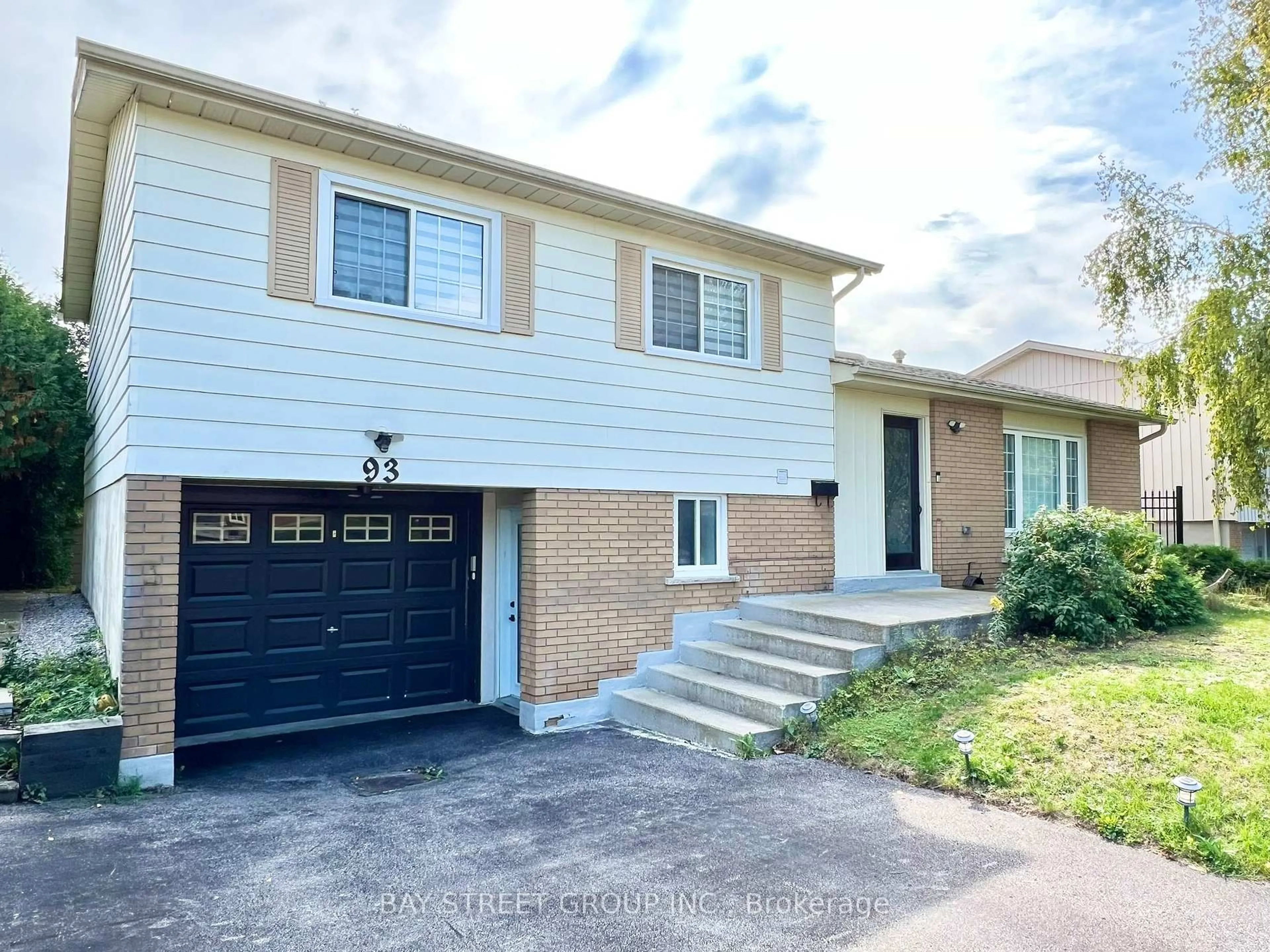 Home with brick exterior material, street for 93 Parkway Ave, Markham Ontario L3P 2H1