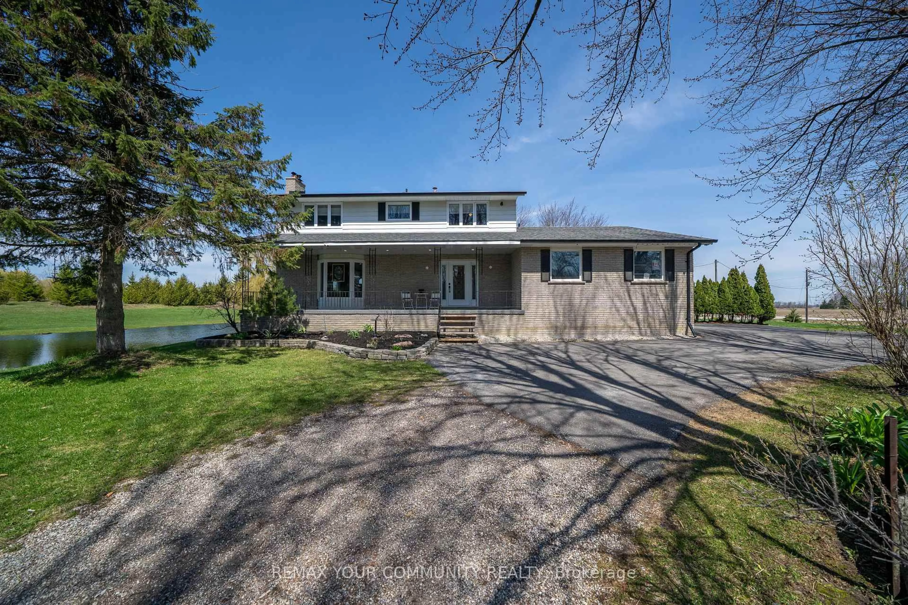 A pic from outside/outdoor area/front of a property/back of a property/a pic from drone, unknown for 3252 15th Sdrd, New Tecumseth Ontario L0G 1A0