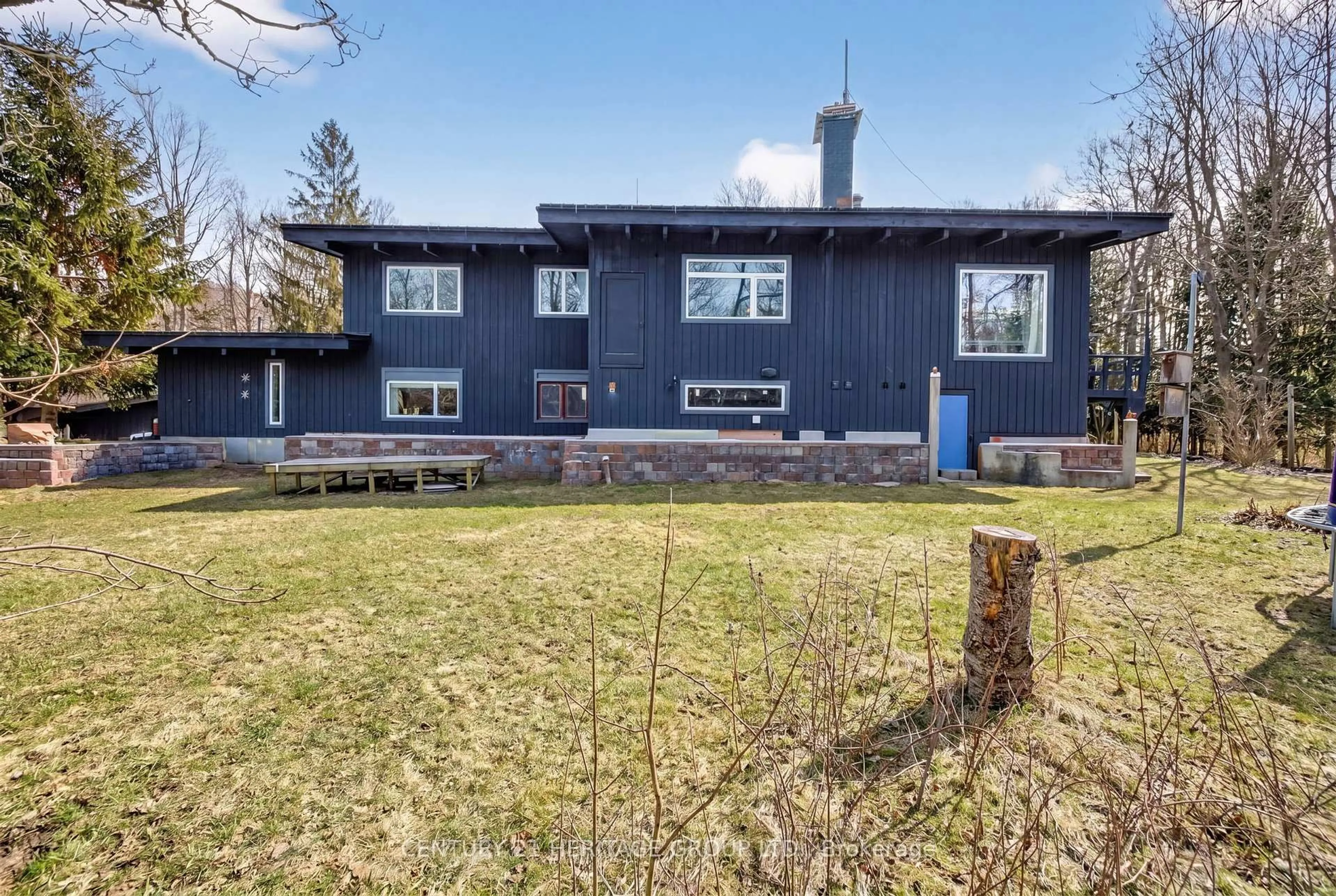 Home with brick exterior material, unknown for 4074 St. John's Sdrd, Whitchurch-Stouffville Ontario L4A 2T7