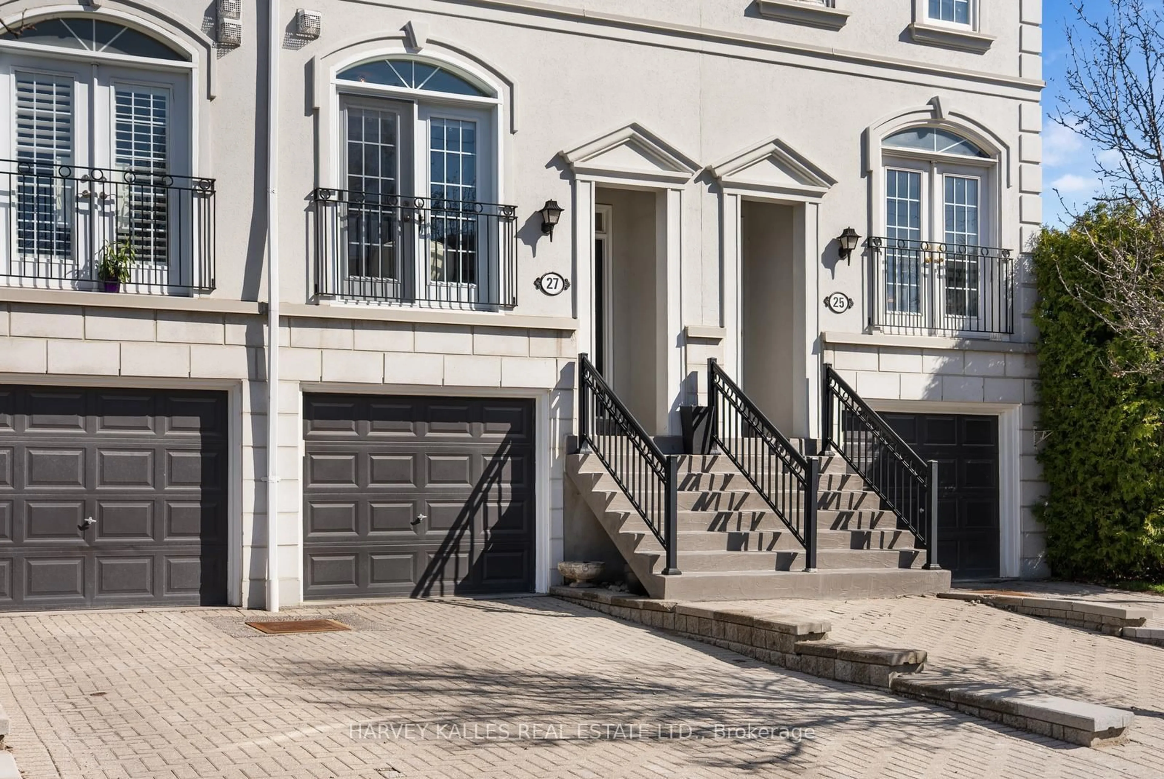 Unknown for 27 Benson Ave, Richmond Hill Ontario L4C 4E5