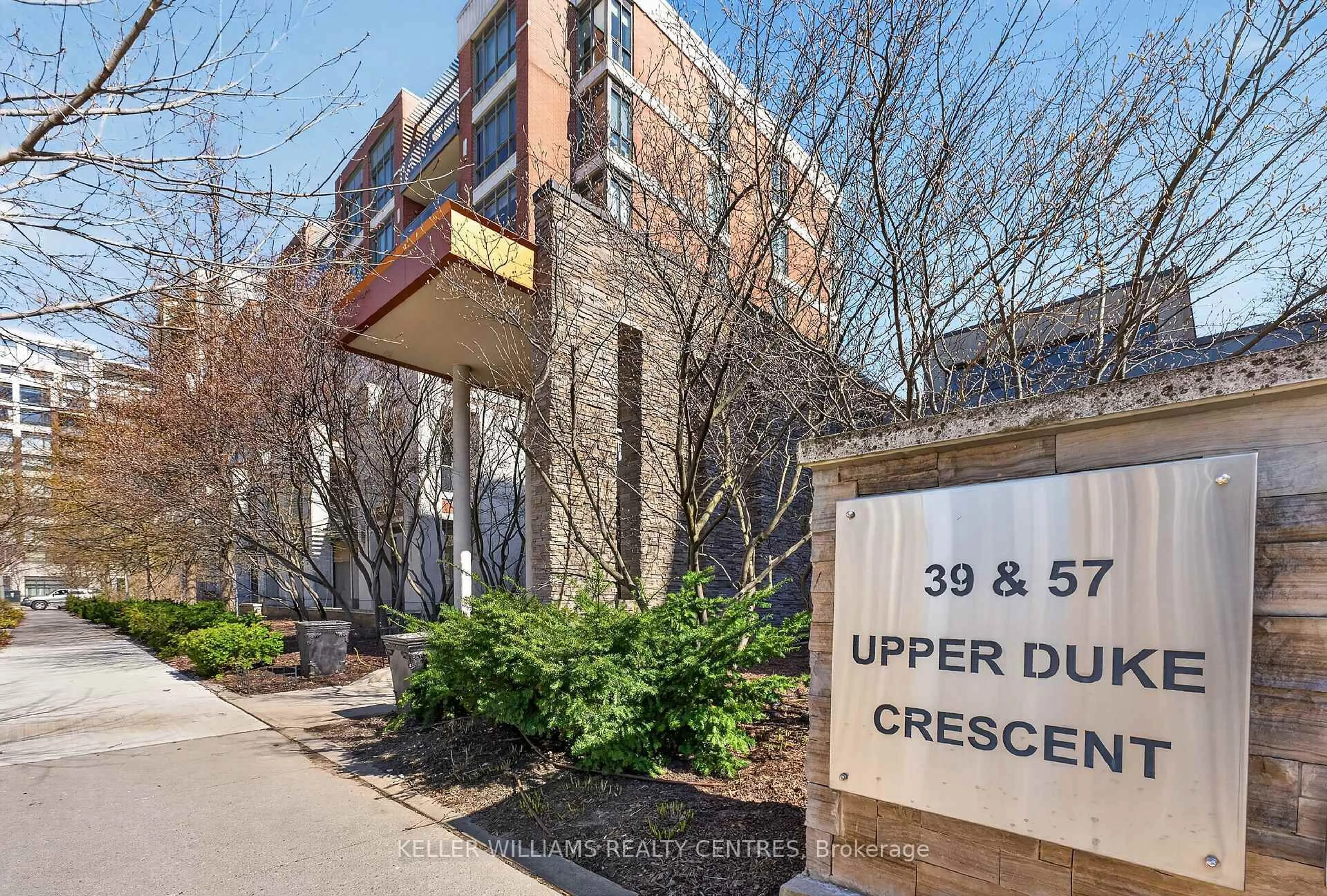 Unknown for 57 Upper Duke Cres #304, Markham Ontario L6G 0B9