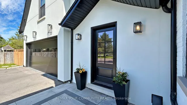557 Aintree Dr, Whitchurch-Stouffville 5