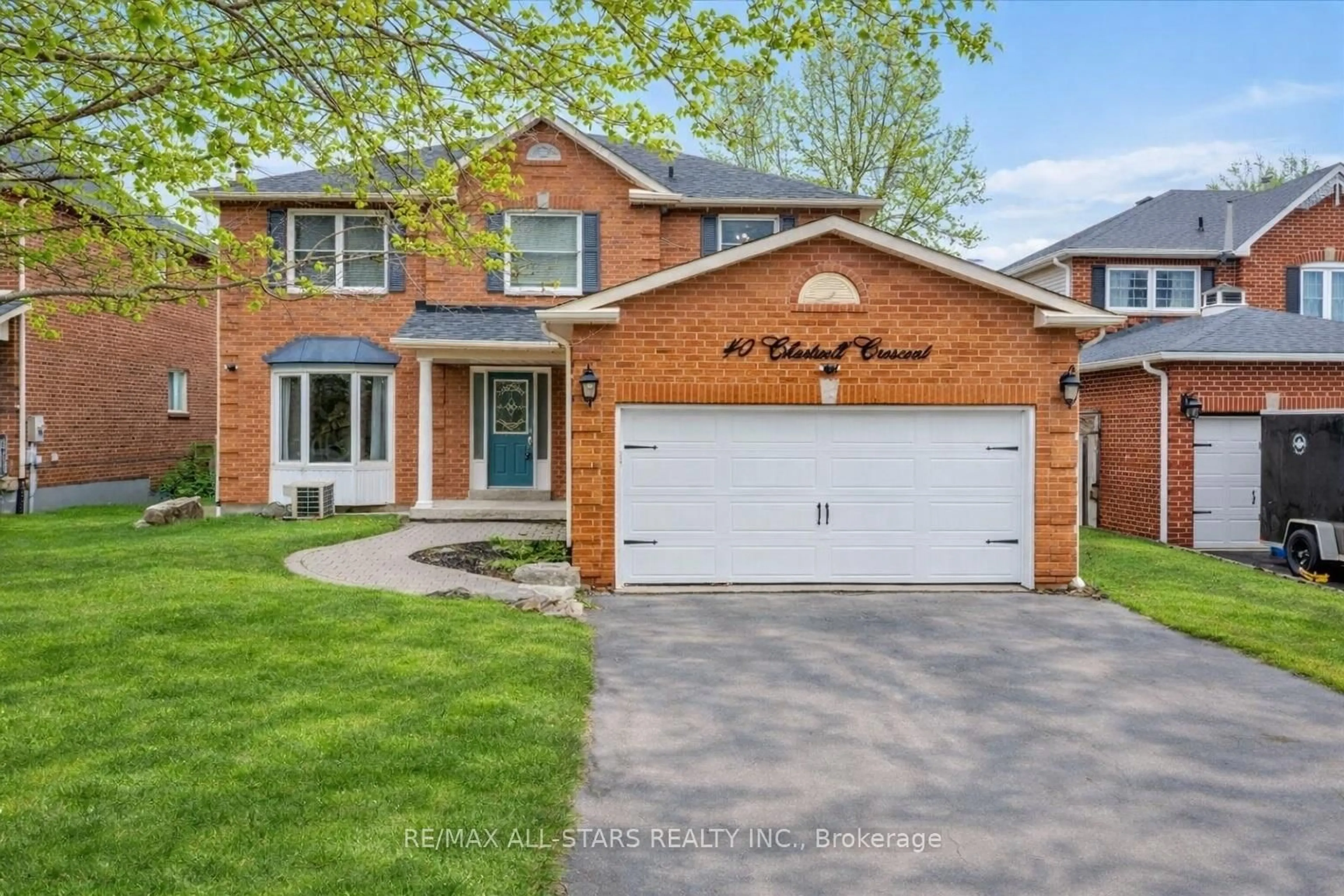 Home with brick exterior material, street for 40 Chartwell Cres, Georgina Ontario L4P 3N8