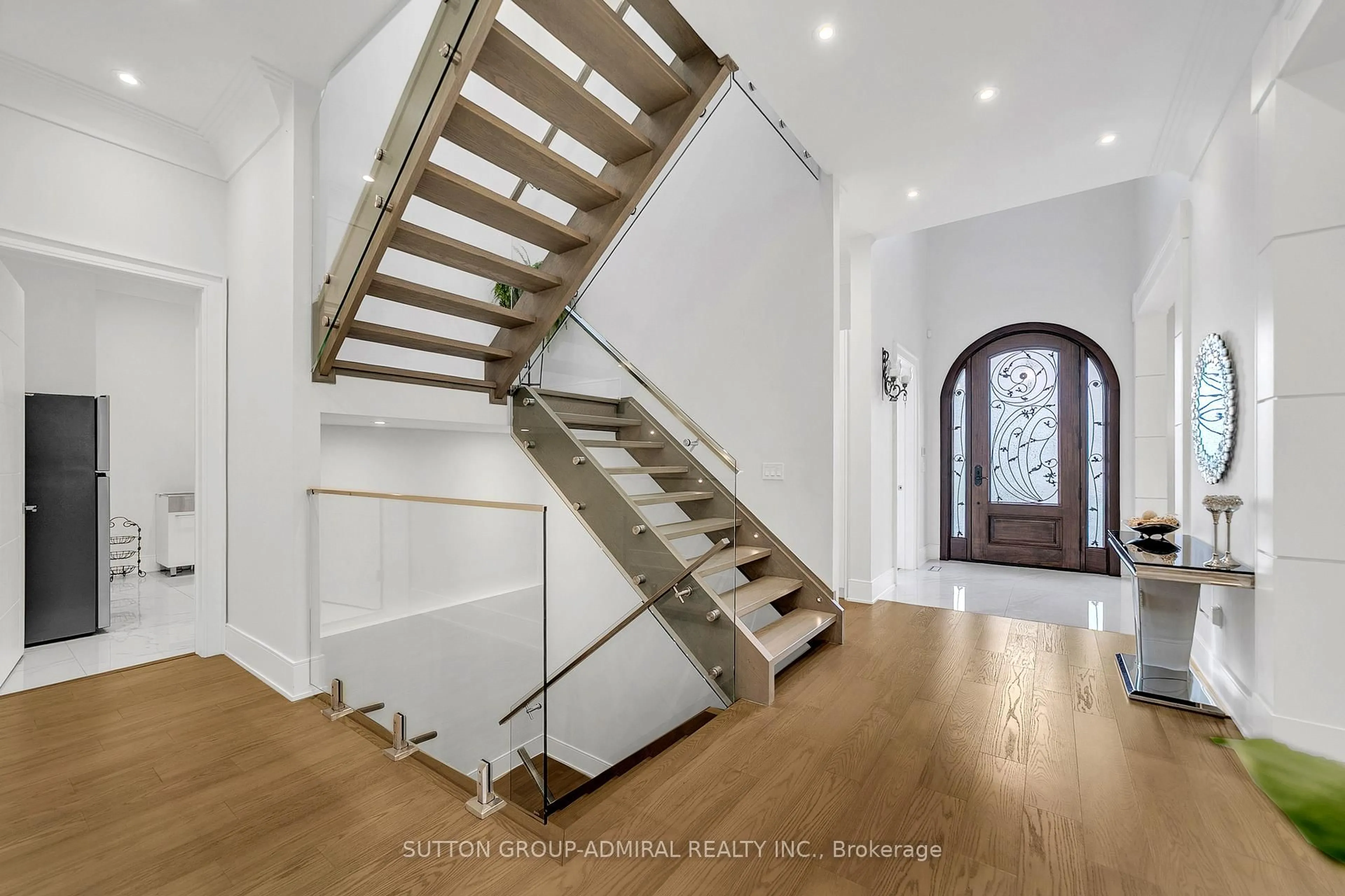 Stairs for 176 Rumble Ave, Richmond Hill Ontario L4C 4G4