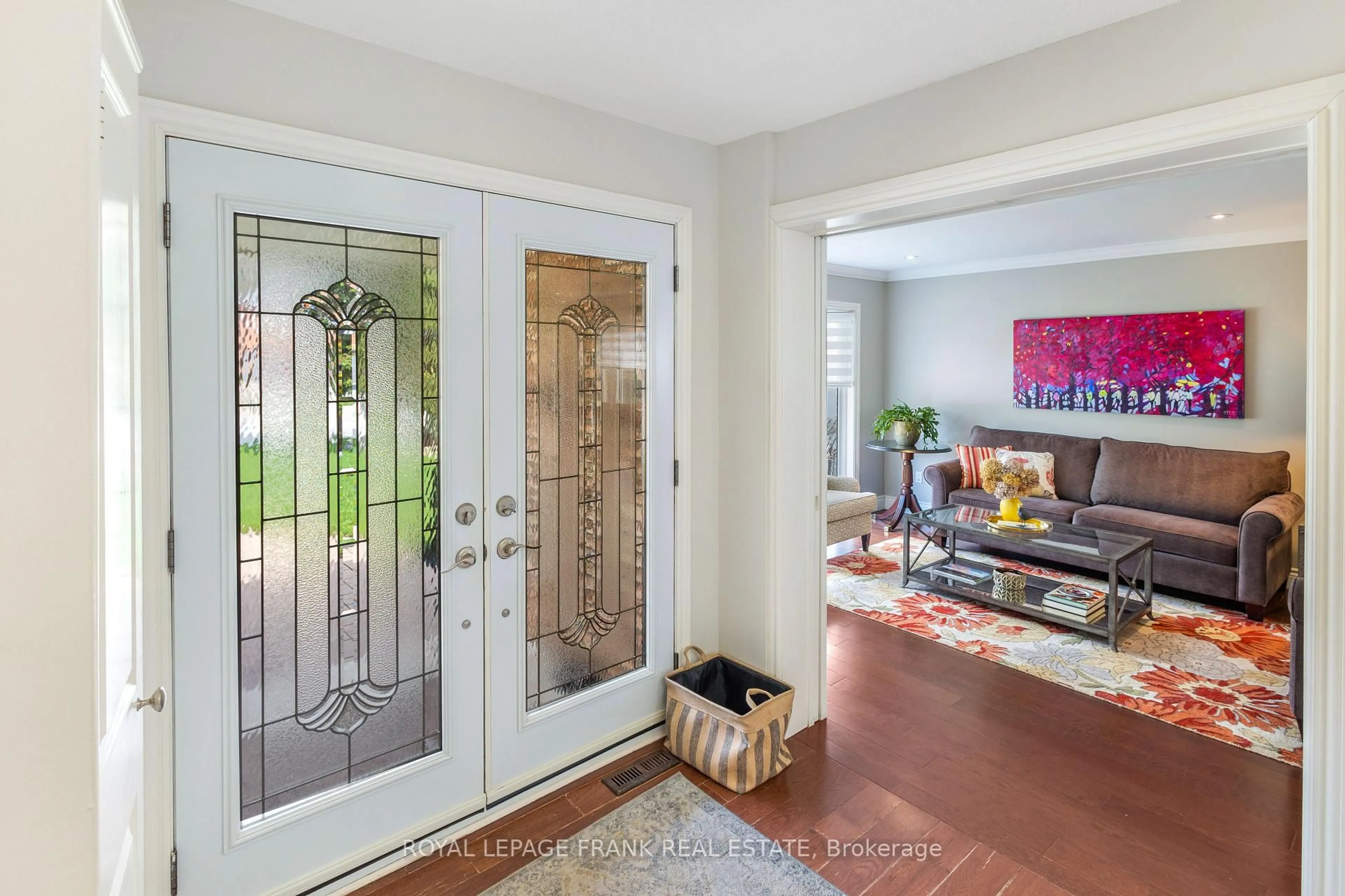 Indoor entryway for 68 Burling Pl, Newmarket Ontario L3Y 5W4