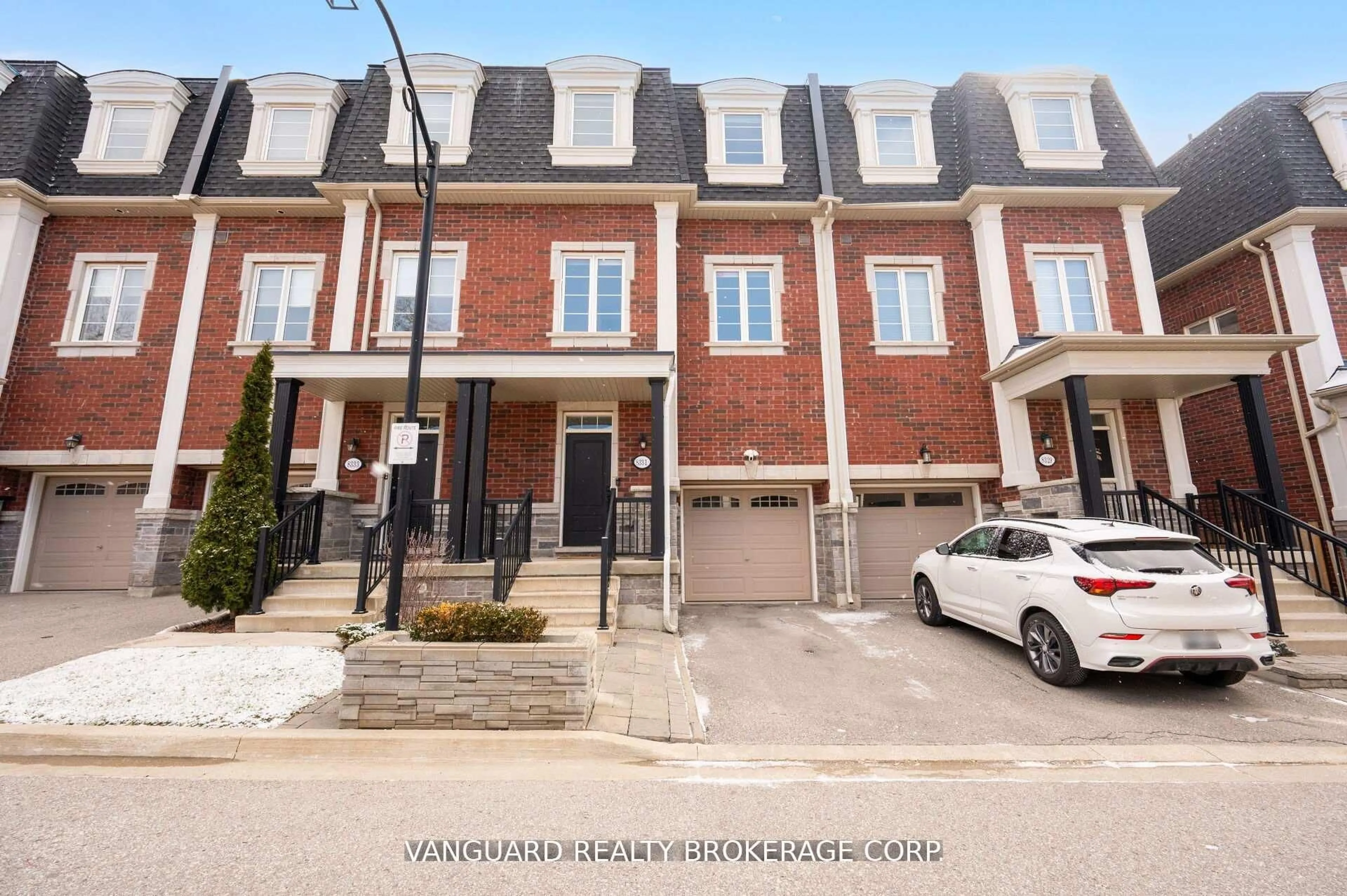 Home with brick exterior material, street for 8331 Islington Ave, Vaughan Ontario L4L 1X1