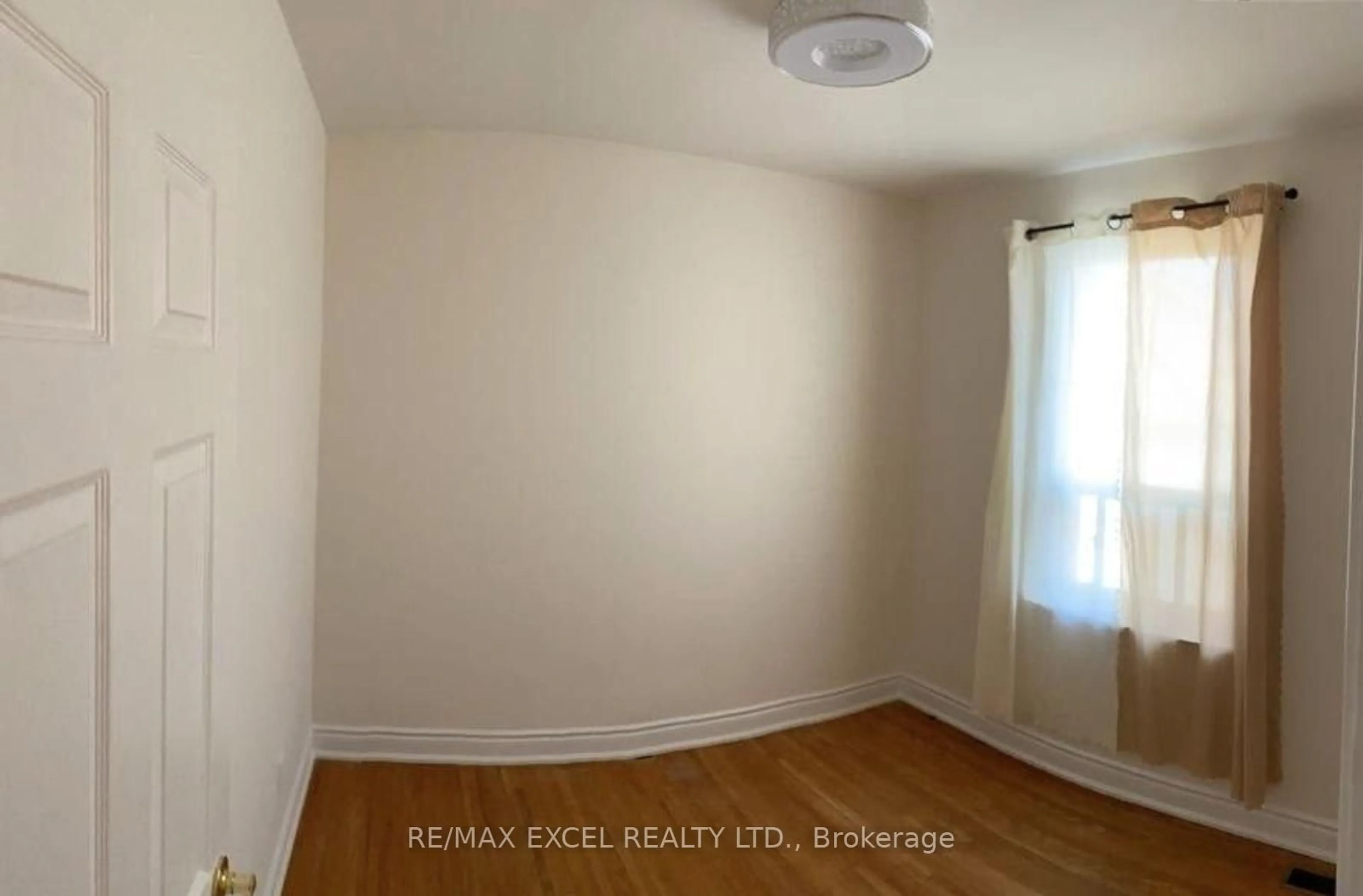 A pic of a room for 411 Marybay Cres, Richmond Hill Ontario L4C 2X5