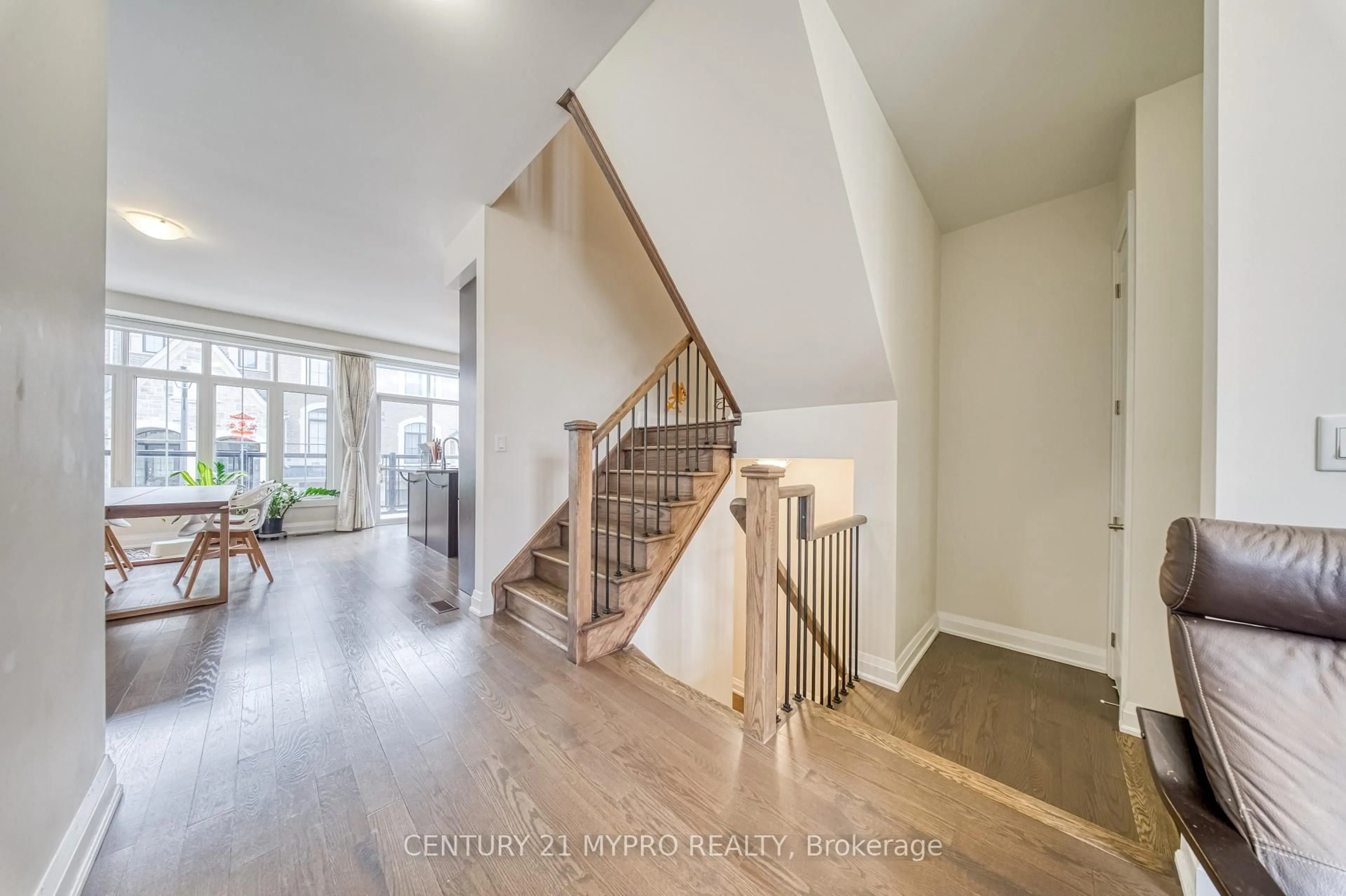 Unknown for 531 Carrville Rd, Richmond Hill Ontario L4C 1C2