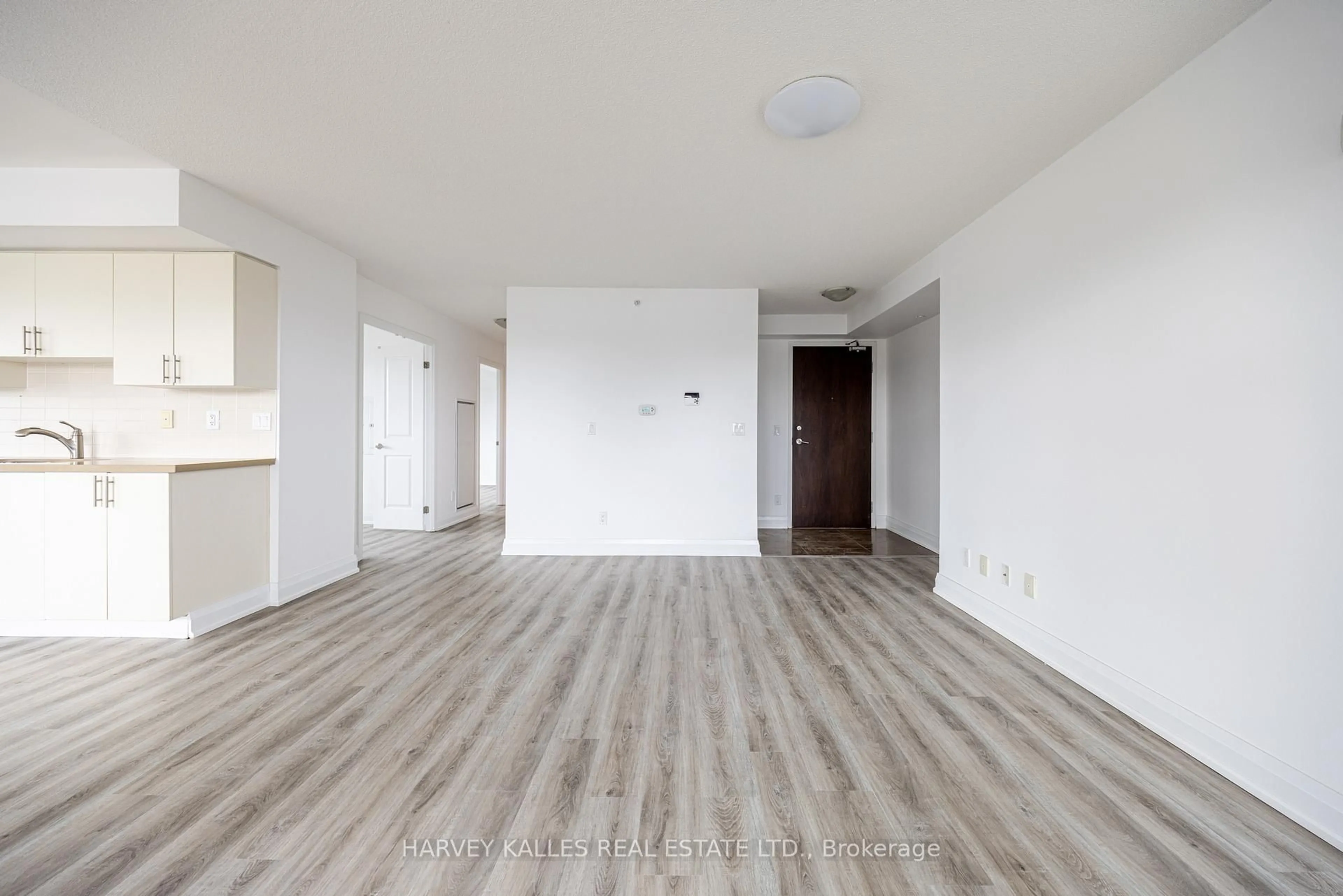 A pic of a room for 75 Norman Bethune Ave #317, Richmond Hill Ontario L4B 0B6