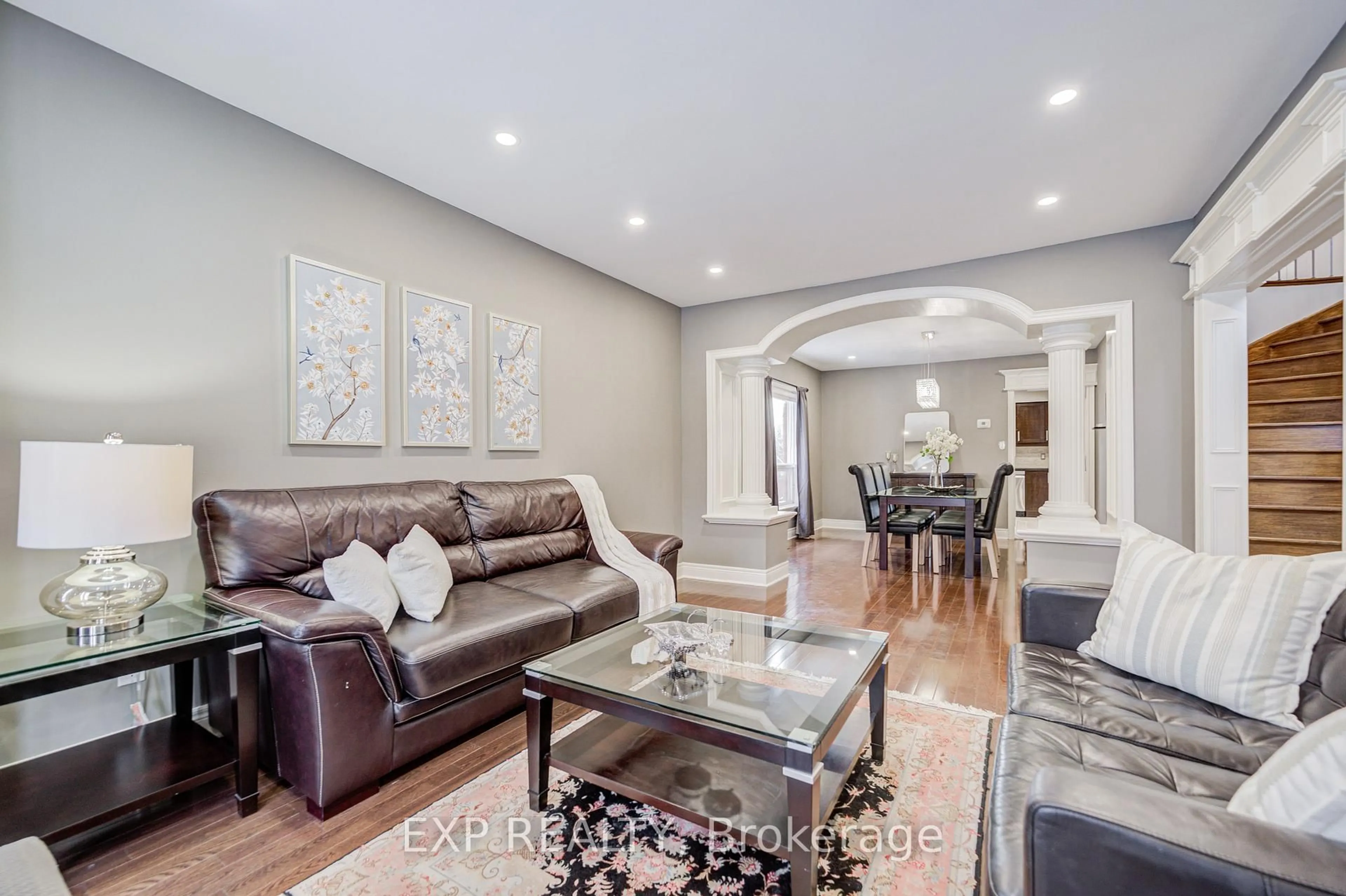 Living room with furniture, unknown for 372 Greenock Dr, Vaughan Ontario L6A 1M5