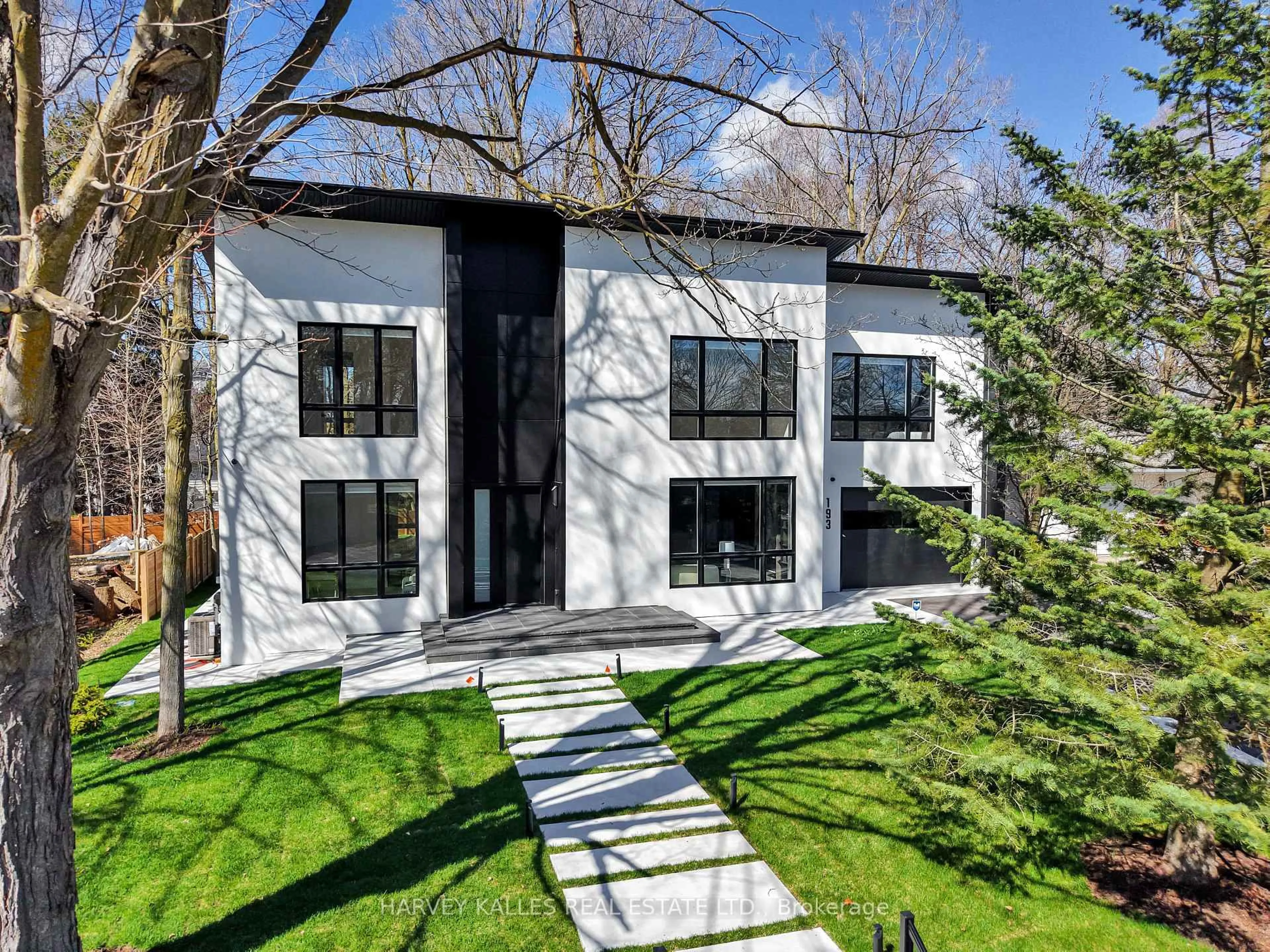 Unknown for 193 Beechwood Cres, Newmarket Ontario L3Y 1W2