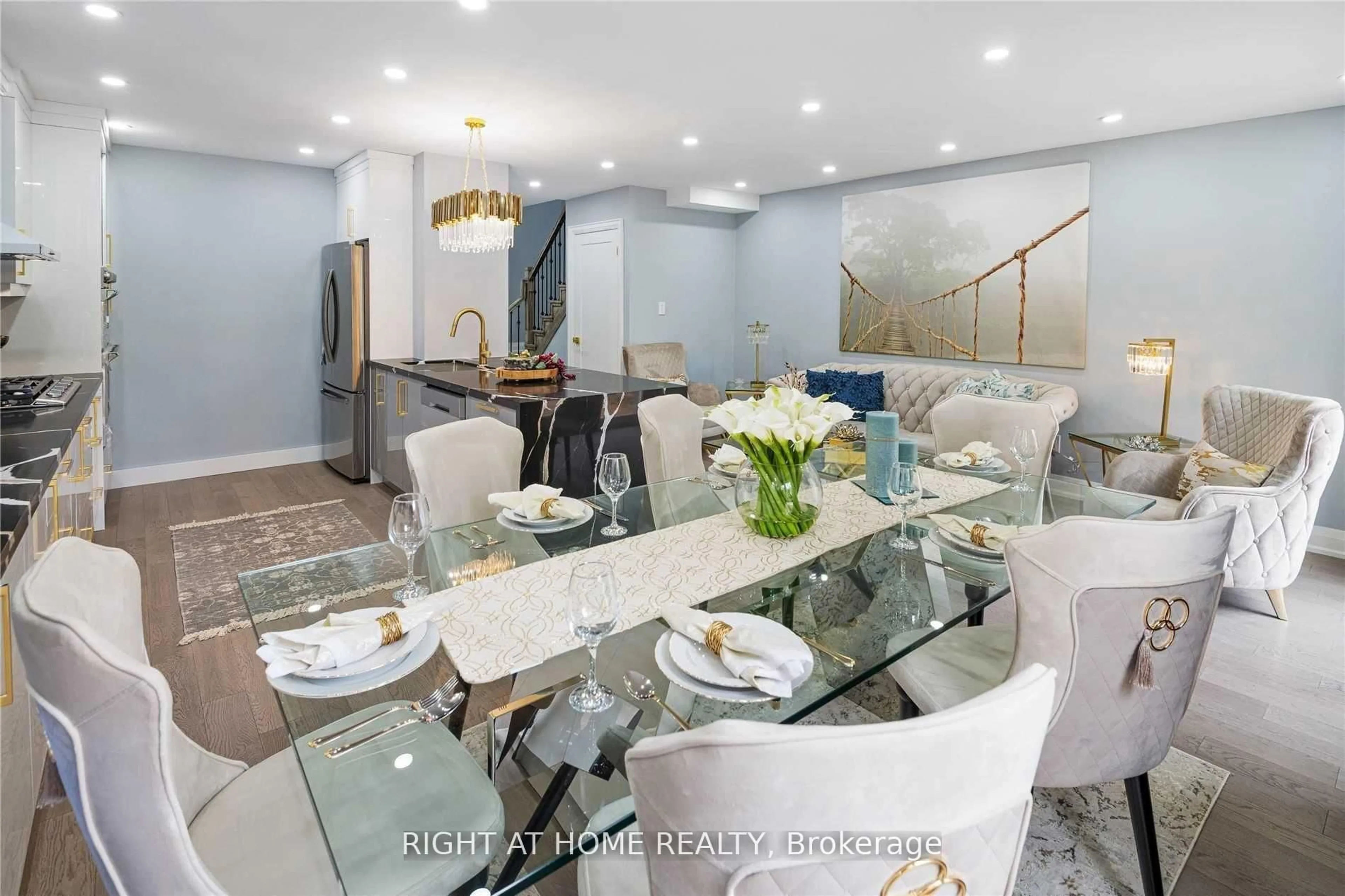 Dining room, ceramic/tile floor for 11 Michael Dr, Richmond Hill Ontario L4C 5W6