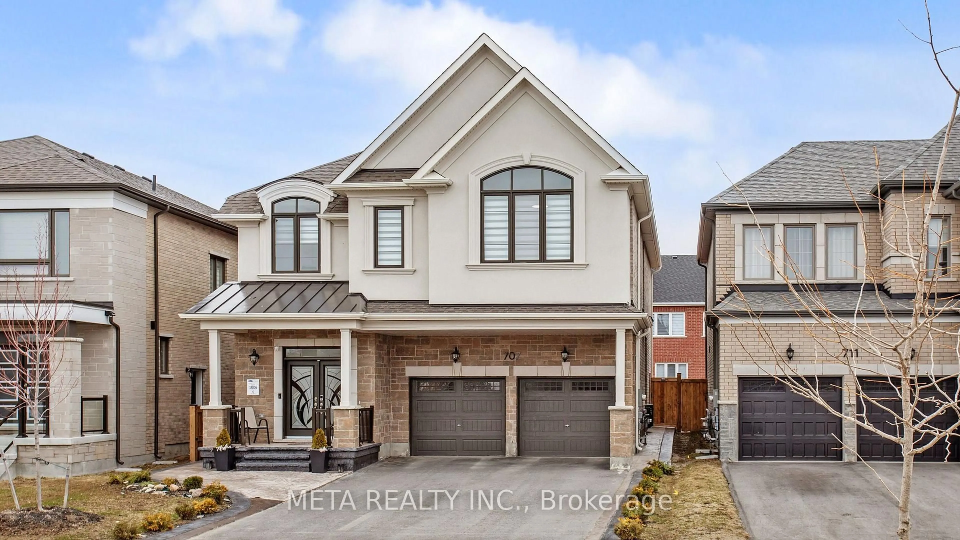 Unknown for 707 Lamb St, Innisfil Ontario L9S 0R7