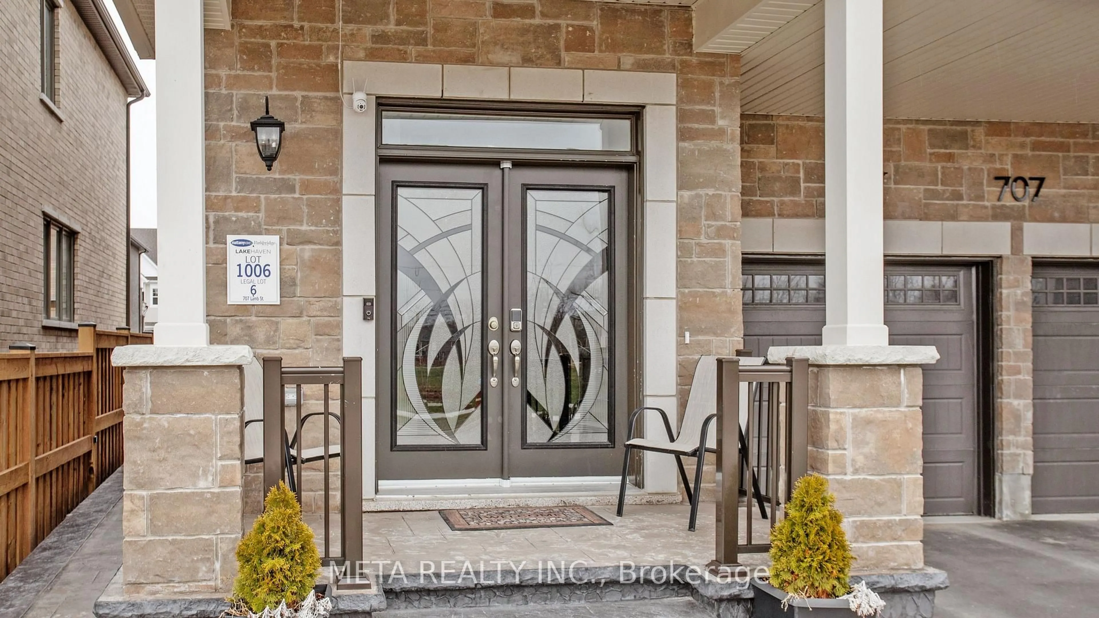Unknown for 707 Lamb St, Innisfil Ontario L9S 0R7