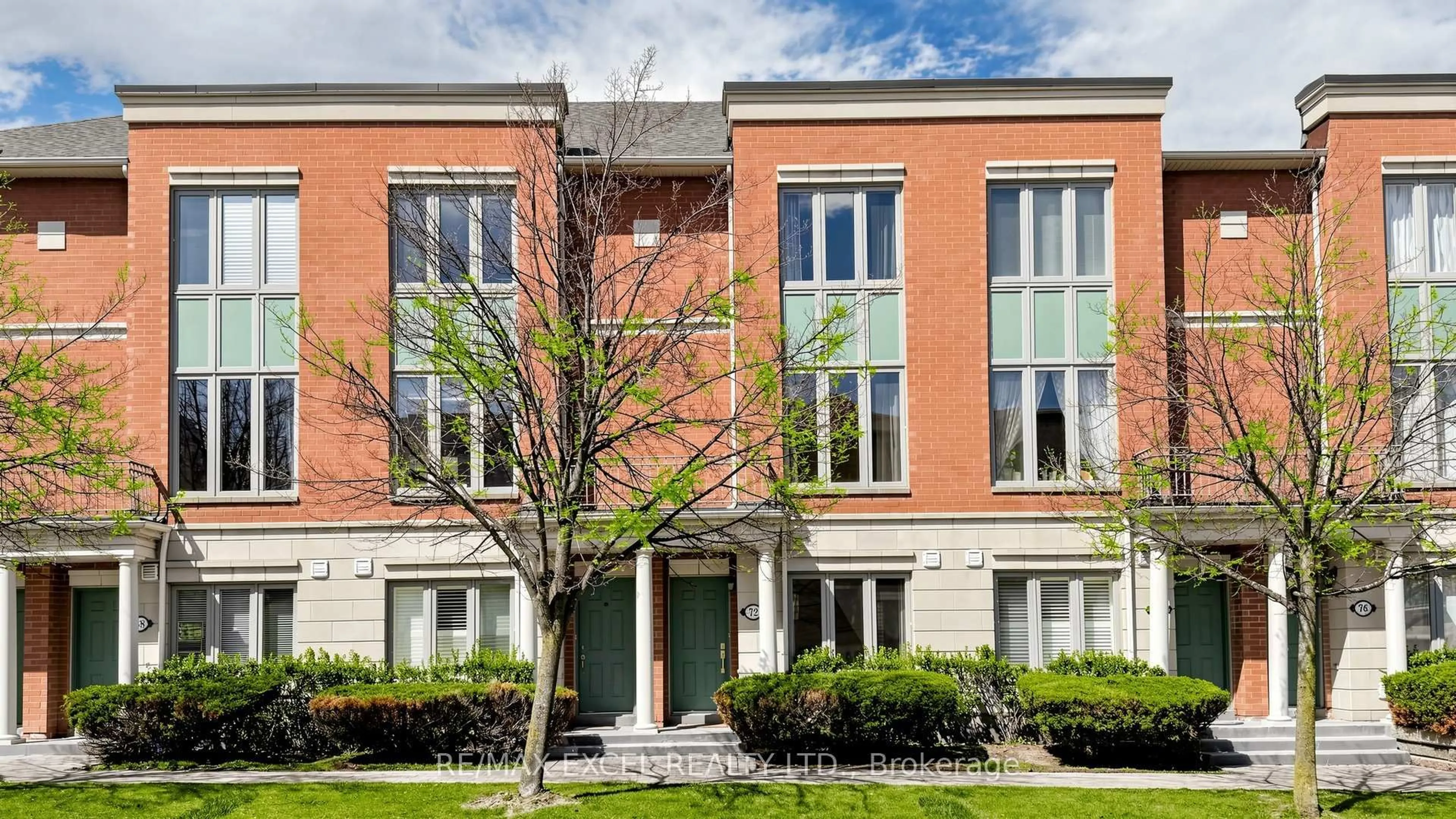 Unknown for 72 Suncrest Blvd, Markham Ontario L3T 7Y1