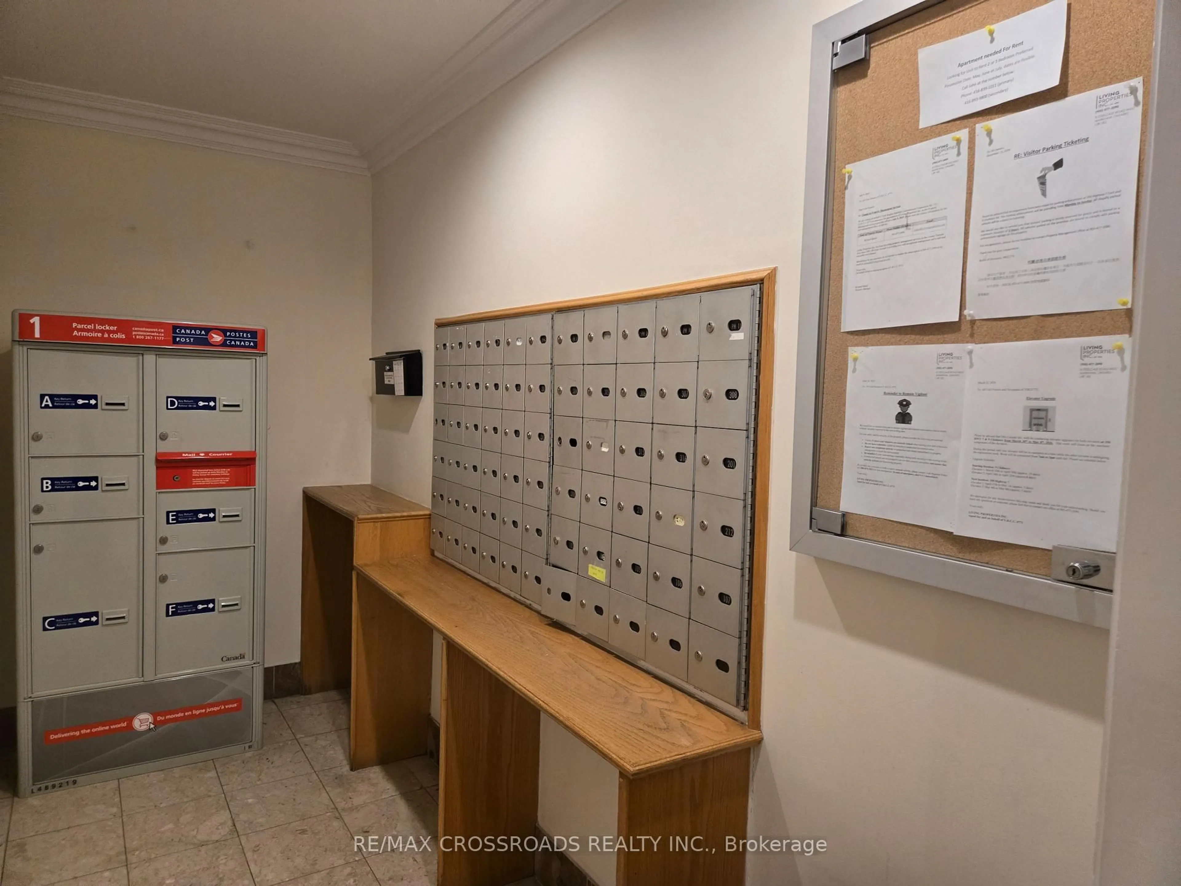 Unknown for 9 Chalmers Rd #PH2, Richmond Hill Ontario L4B 3N3