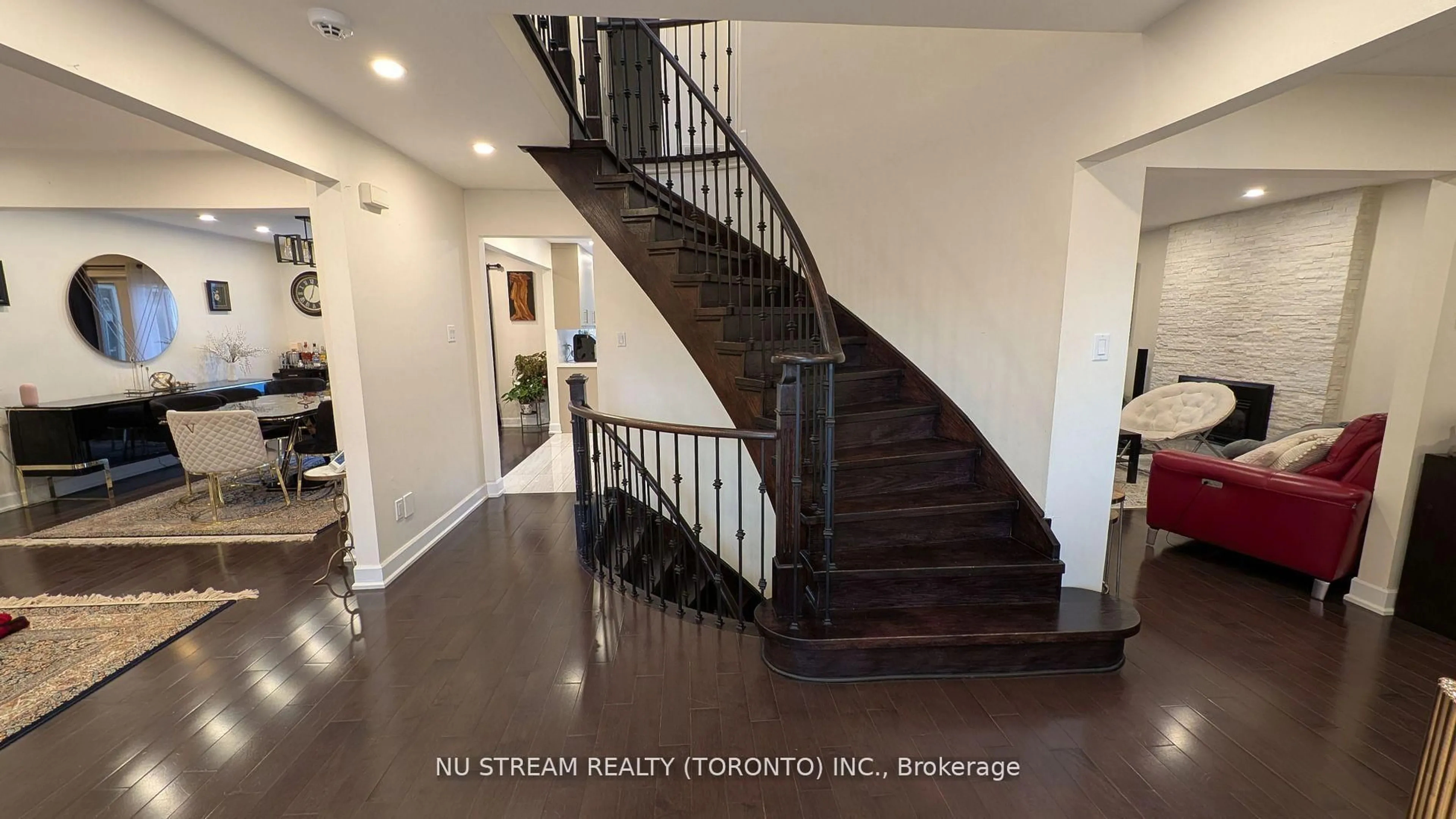 Unknown for 3 Bloomfield Tr, Richmond Hill Ontario L4E 2H8