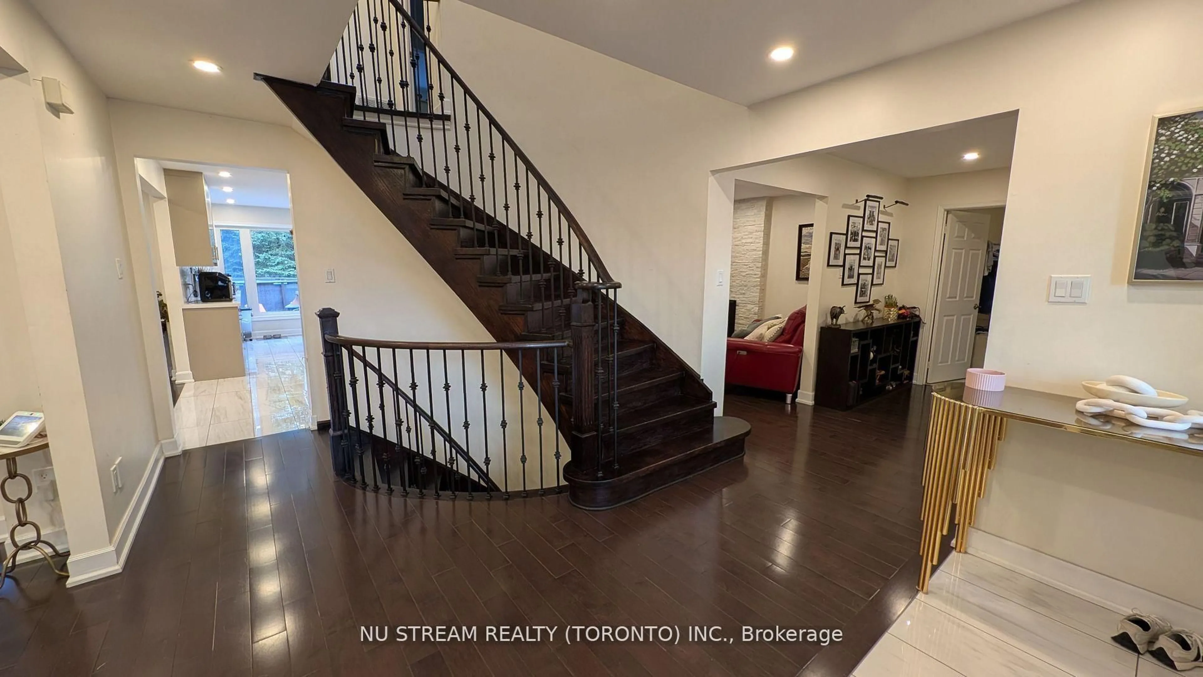 Unknown for 3 Bloomfield Tr, Richmond Hill Ontario L4E 2H8