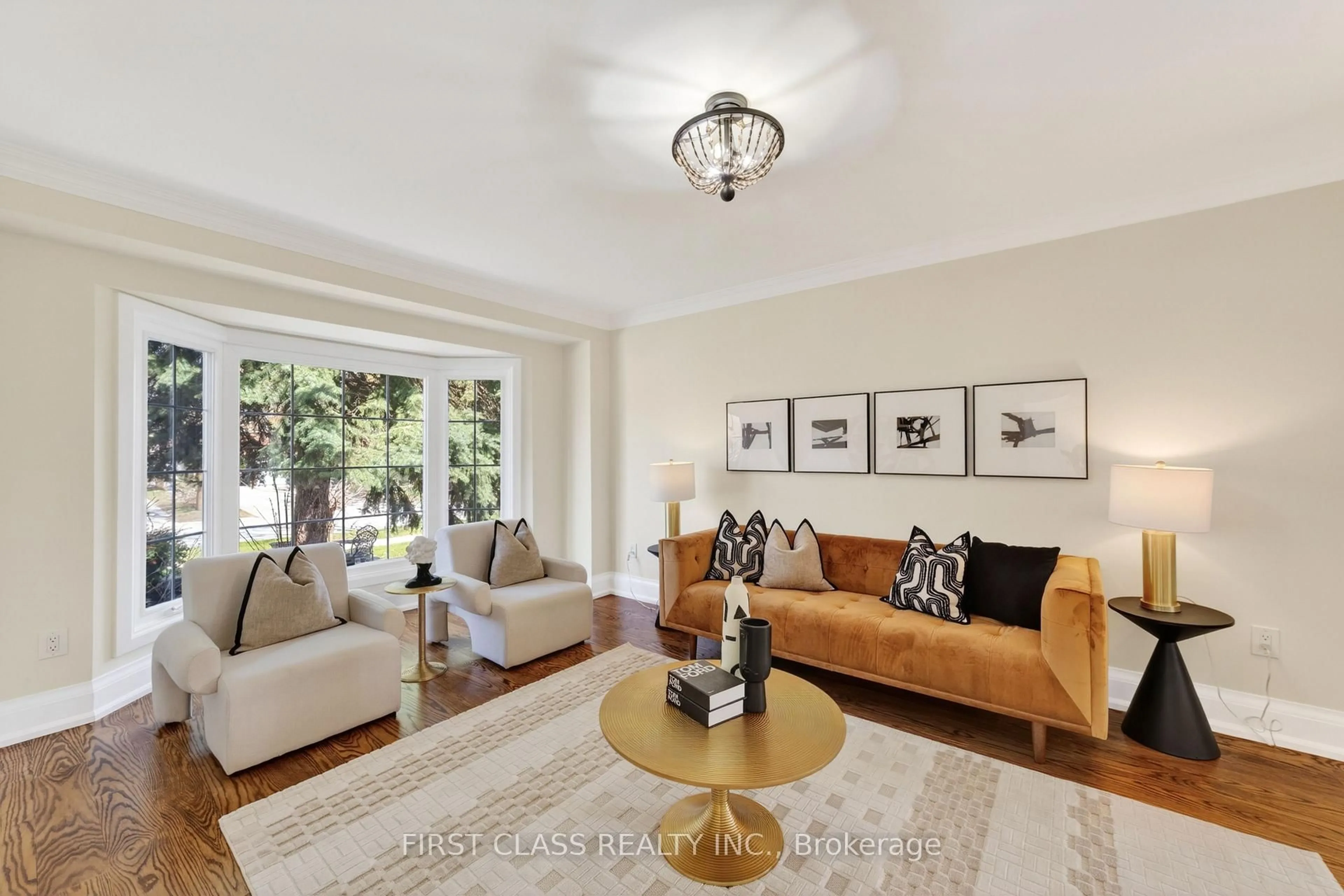 Living room with furniture, unknown for 67 Hillhurst Dr, Richmond Hill Ontario L4B 2V3