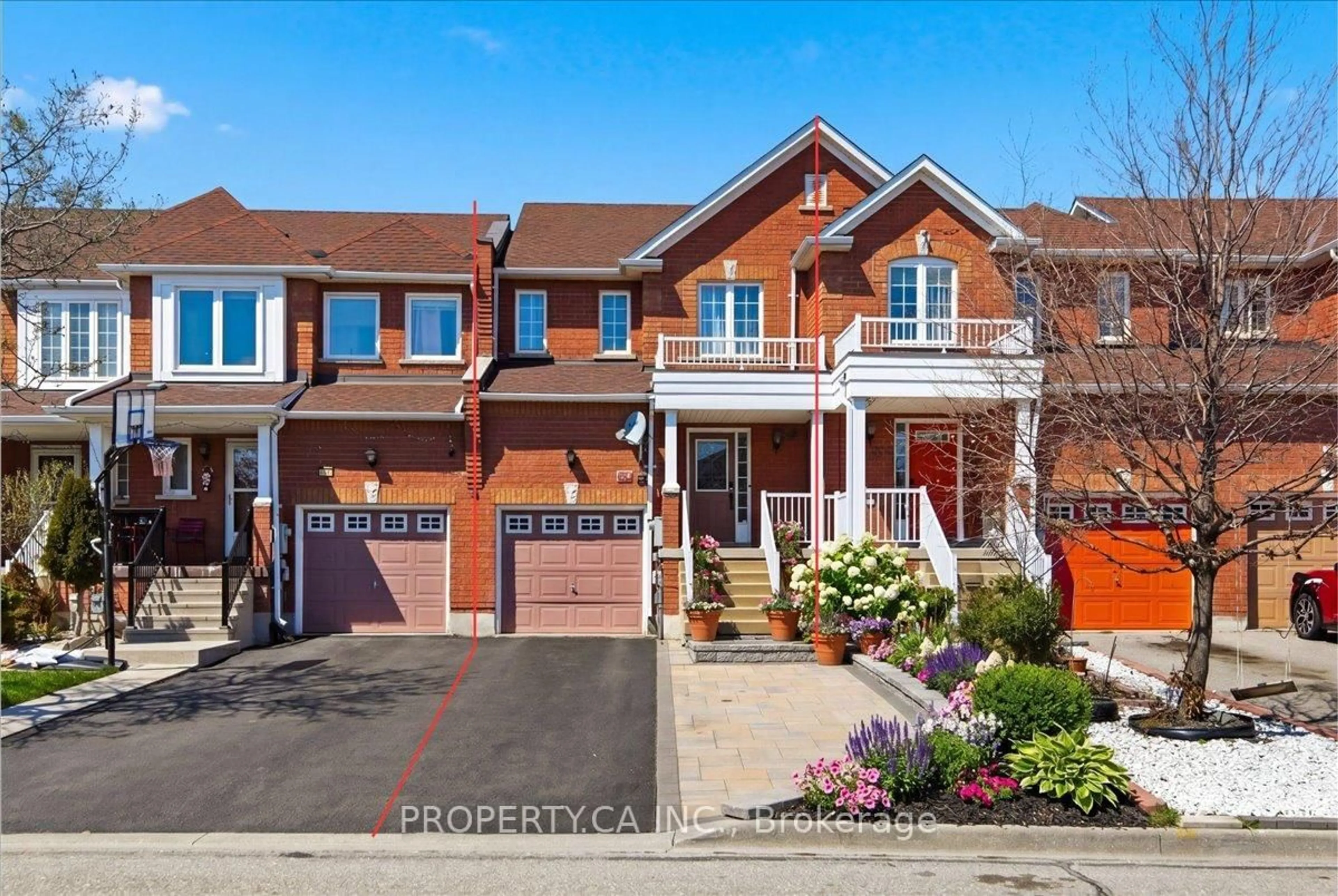 Home with brick exterior material, street for 45 Lindenshire Ave, Vaughan Ontario L6A 4A4