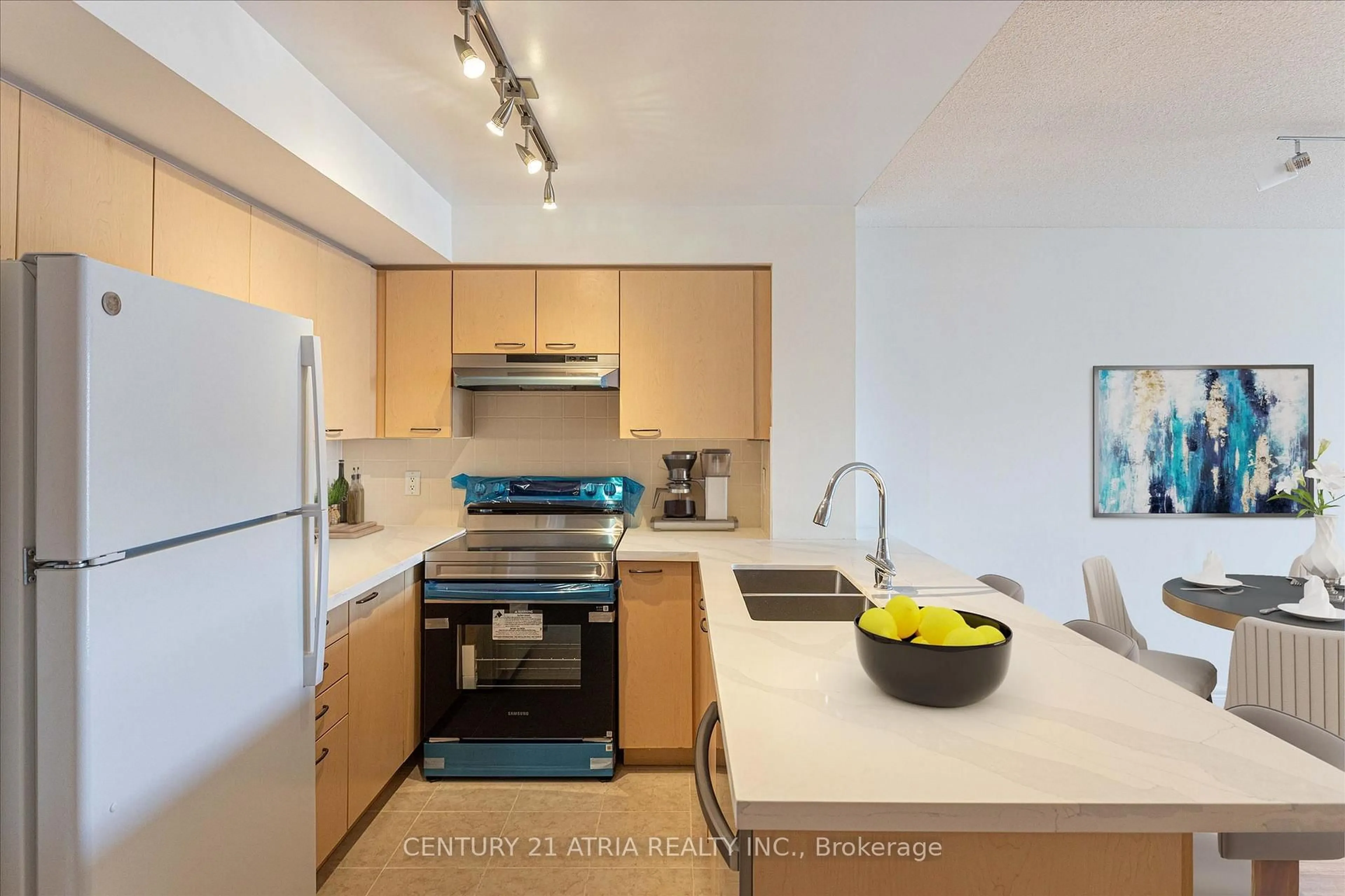 Standard kitchen, unknown for 48 Suncrest Blvd #622, Markham Ontario L3T 7Y5