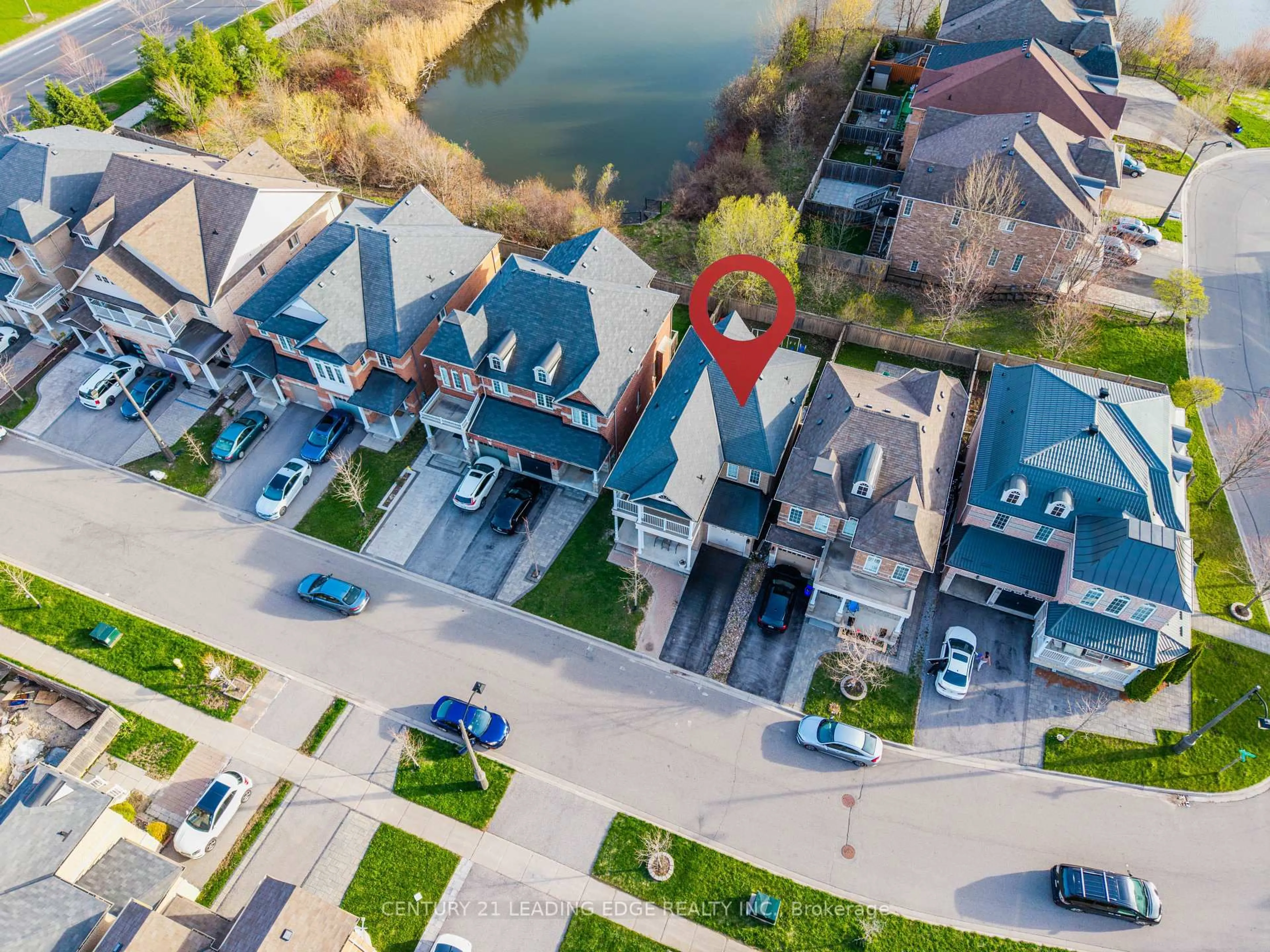 A pic from outside/outdoor area/front of a property/back of a property/a pic from drone, unknown for 5 Gooseman Cres, Markham Ontario L6B 0S6