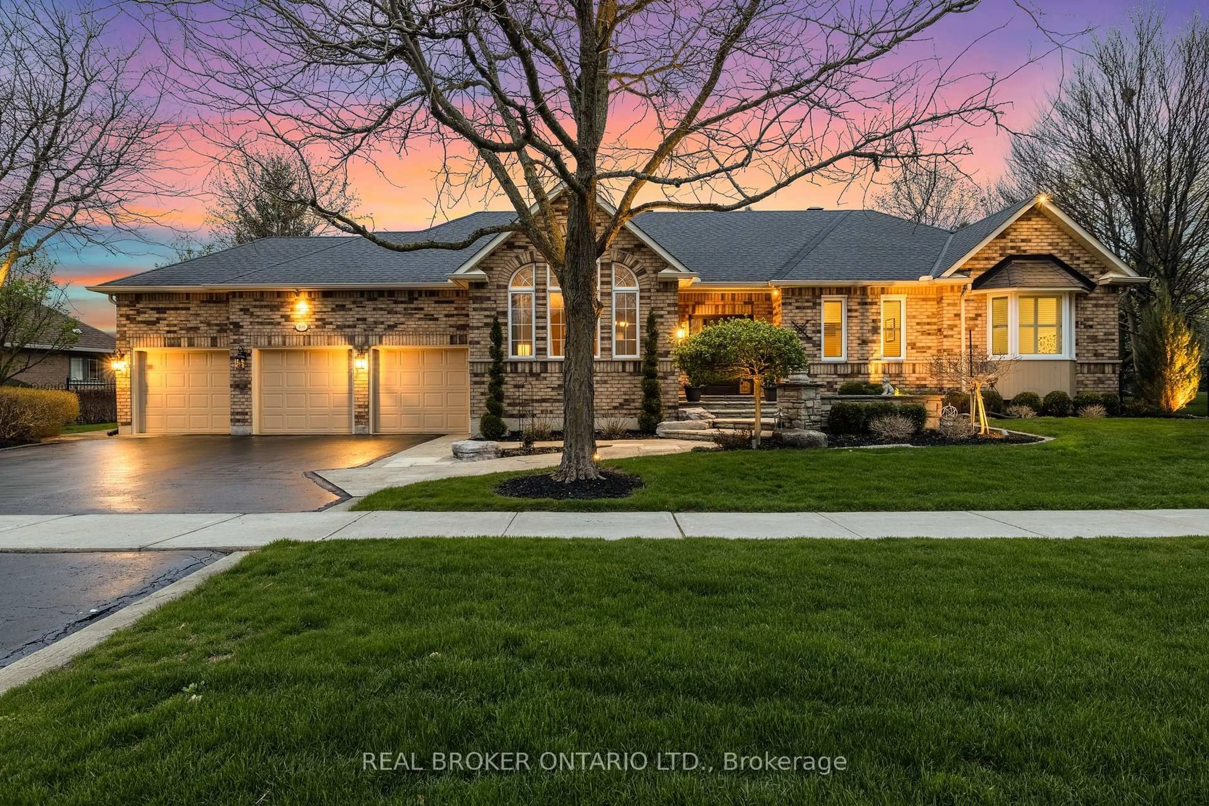 Home with brick exterior material, street for 100 Colonel Wayling Blvd, East Gwillimbury Ontario L0G 1V0