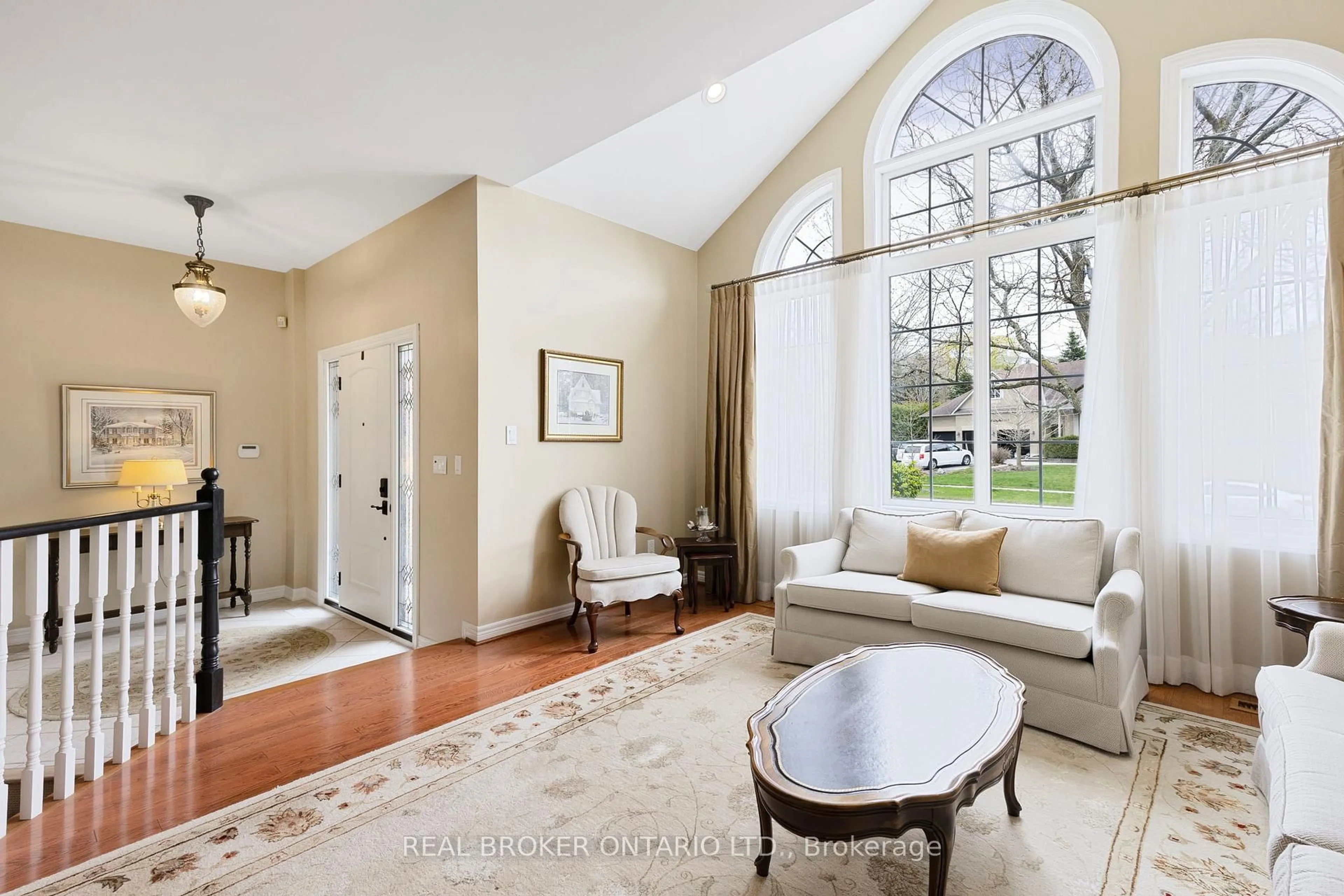 Unknown for 100 Colonel Wayling Blvd, East Gwillimbury Ontario L0G 1V0