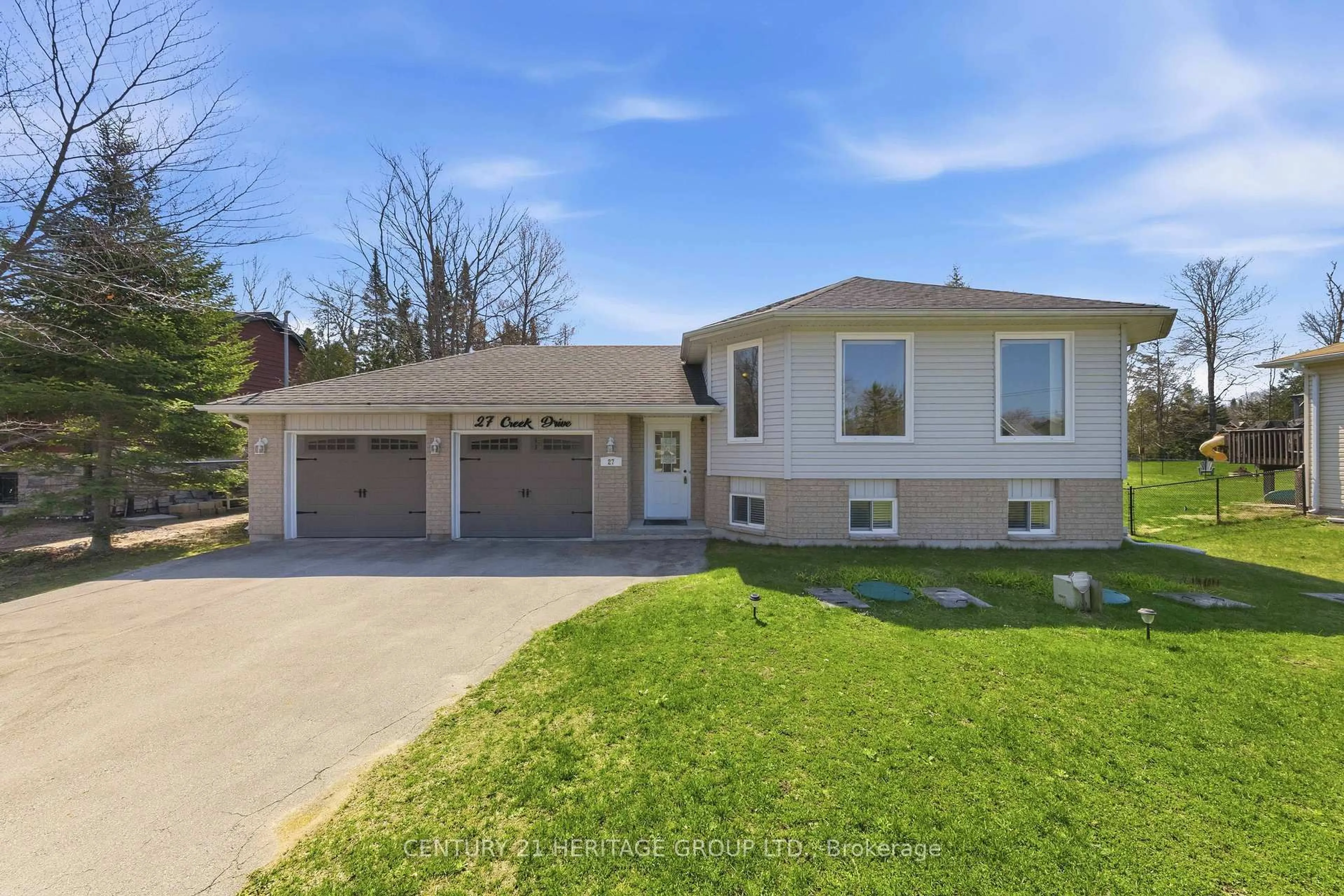 Home with brick exterior material, street for 27 Creek Dr, Georgina Ontario L0E 1N0