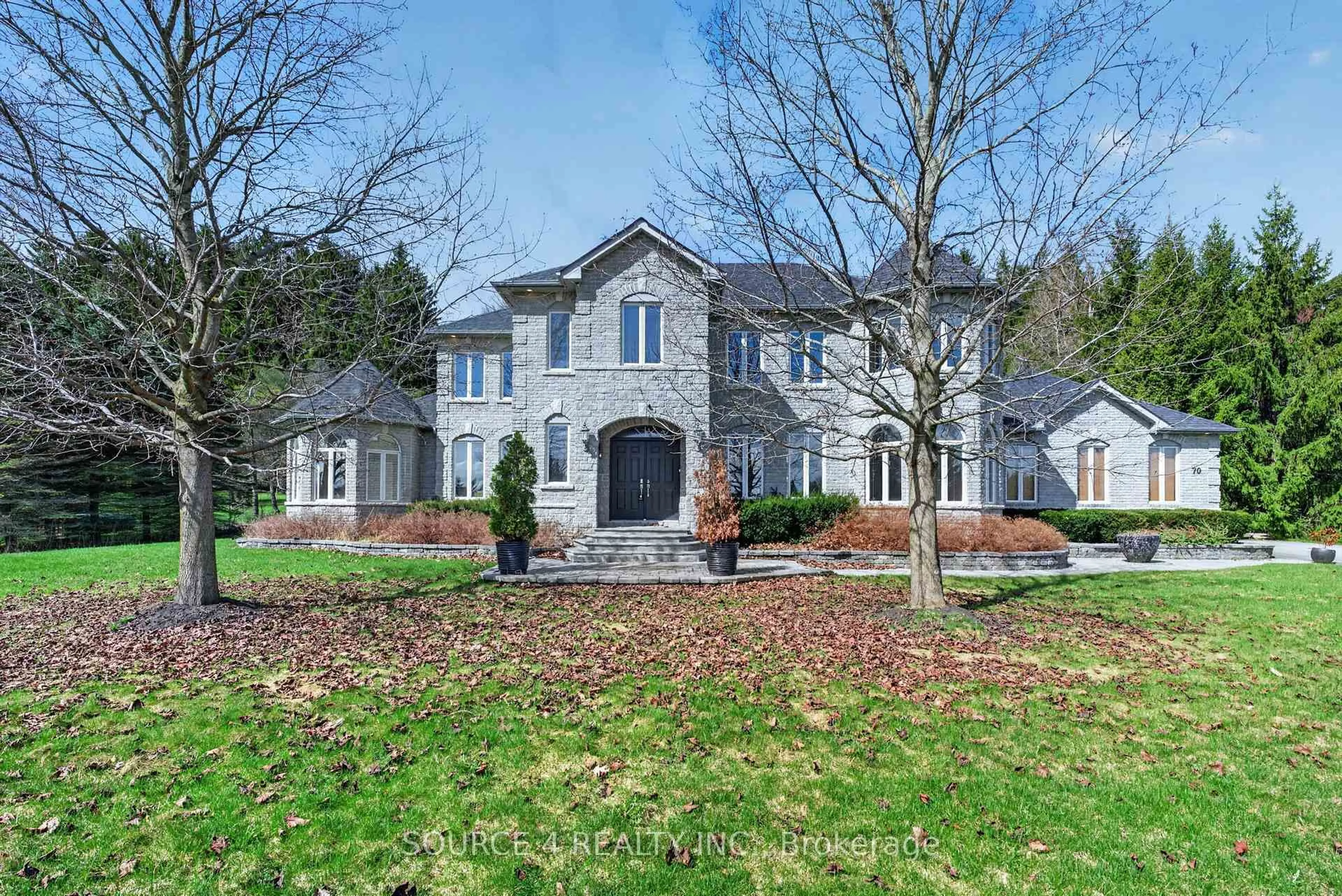 Home with brick exterior material, street for 70 Kilkenny Tr, Bradford West Gwillimbury Ontario L3Z 3C5