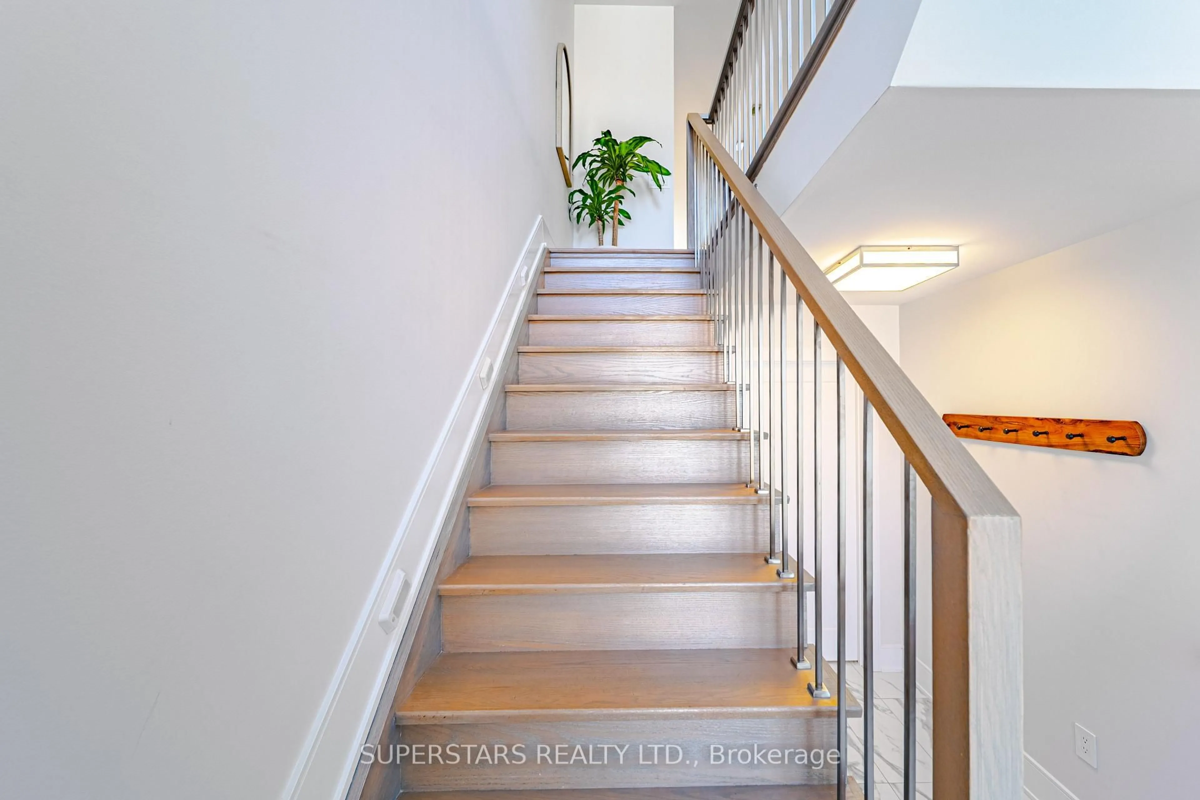 Stairs for 147 Lebovic Campus Dr, Vaughan Ontario L6A 5A1