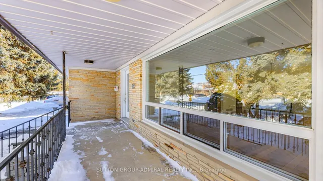 129 Crestwood Rd, Vaughan 2