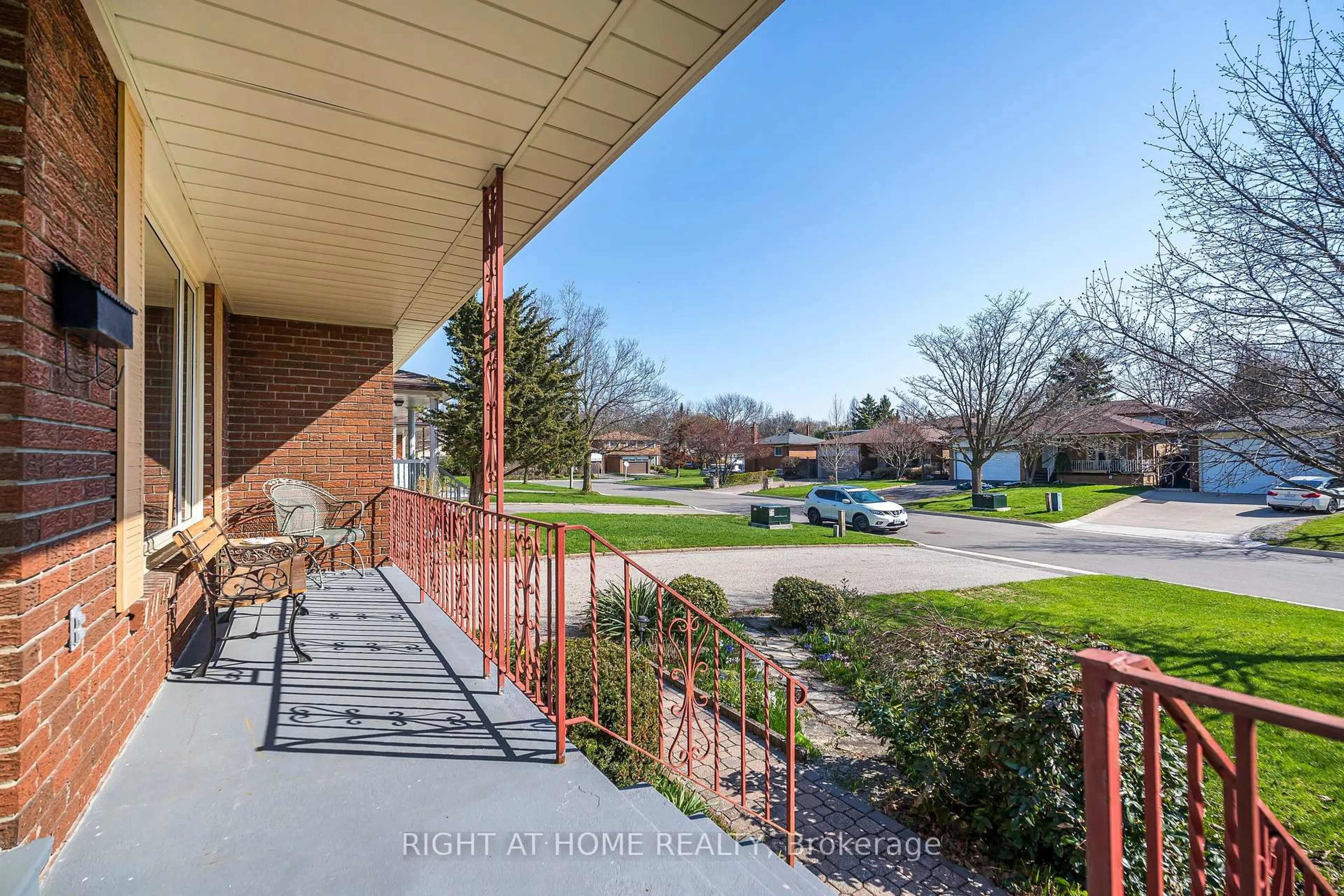 Patio, unknown for 8 Mira Rd, Markham Ontario L3T 2H6