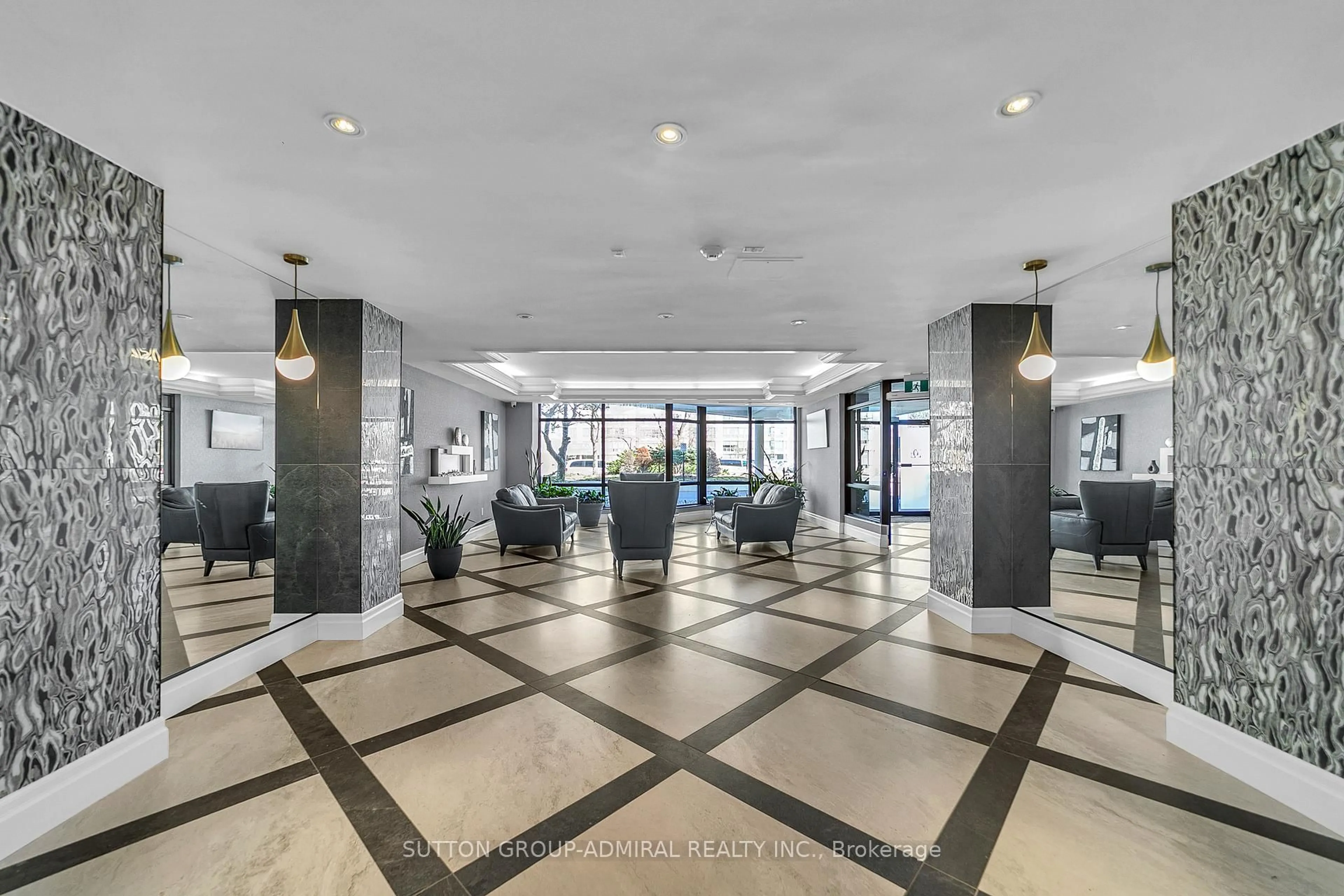 Lobby for 175 Cedar Ave #812, Richmond Hill Ontario L4C 9V3