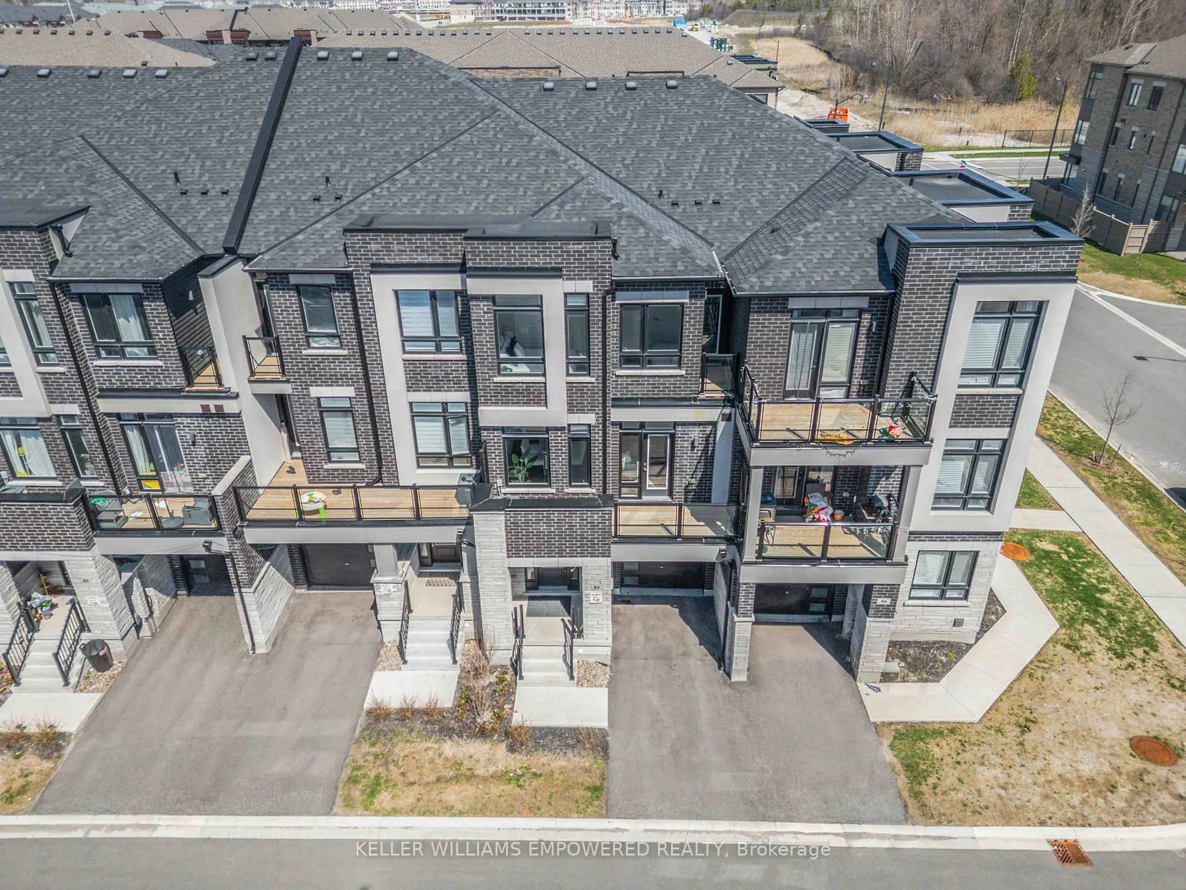 A pic from outside/outdoor area/front of a property/back of a property/a pic from drone, unknown for 84 Riley Reed Lane, Richmond Hill Ontario L4S 0M3