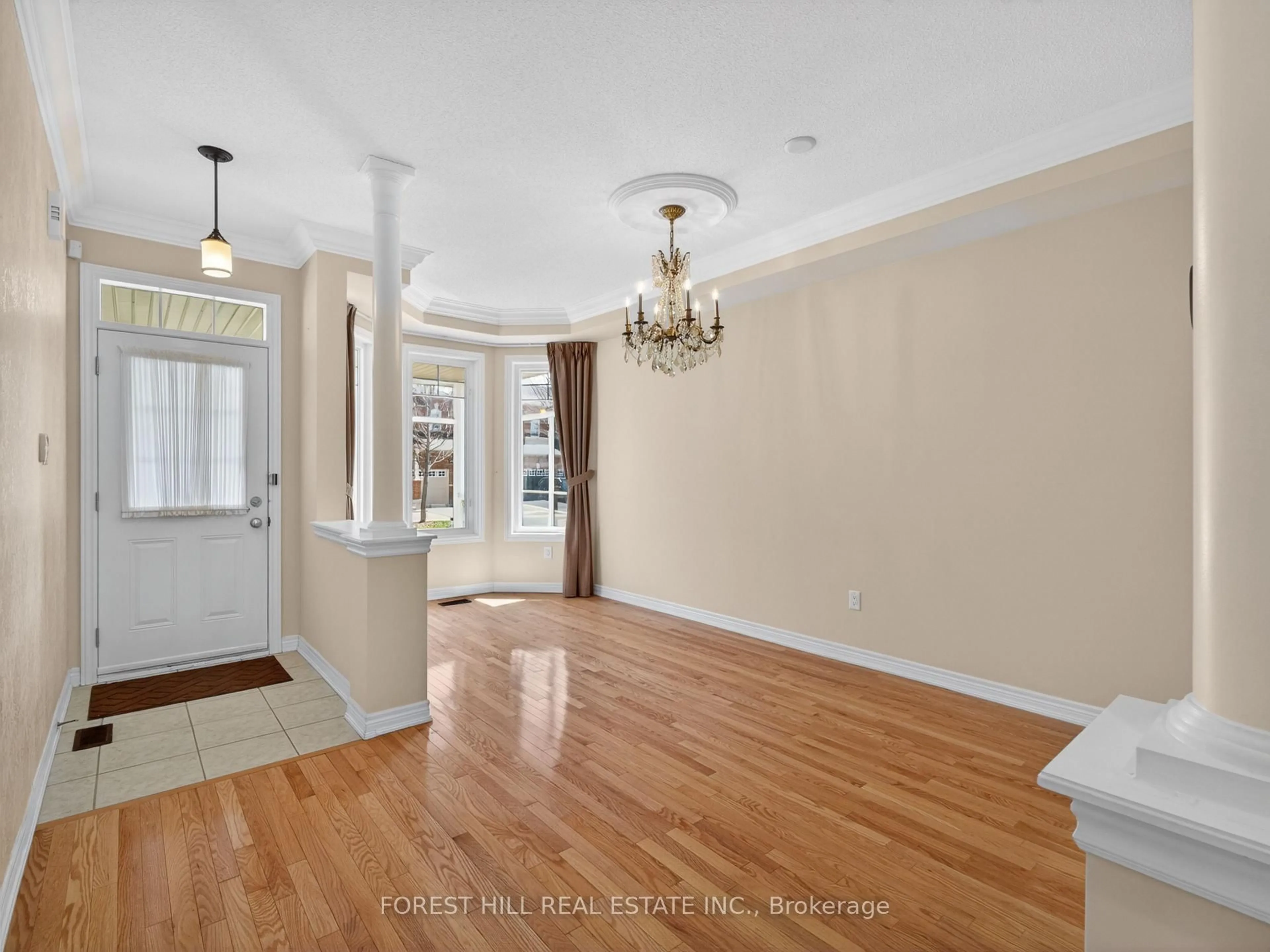 Indoor entryway for 12 Stookes Cres, Richmond Hill Ontario L4E 0J3