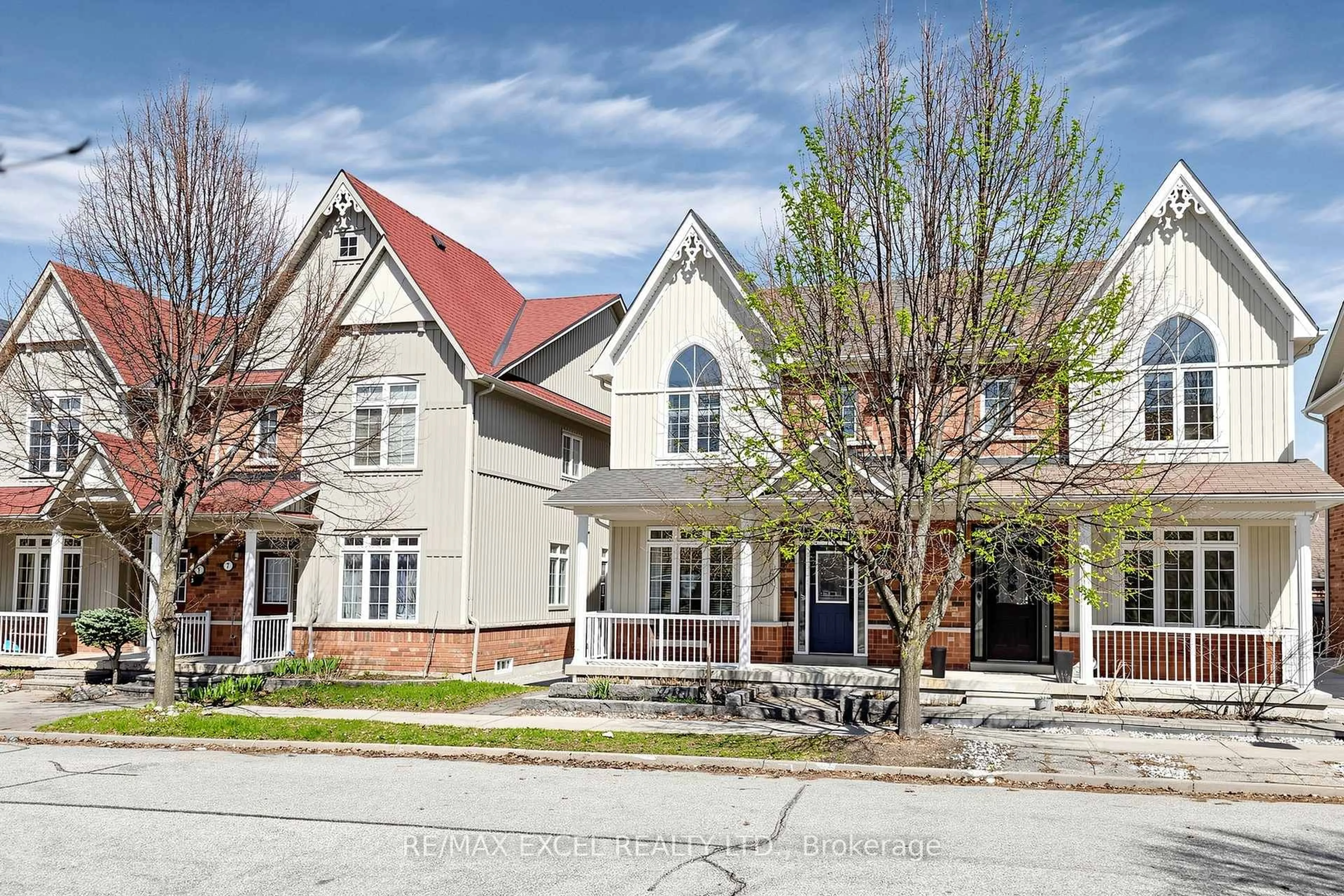 Home with brick exterior material, street for 9 Evaridge Dr, Markham Ontario L6B 1E9