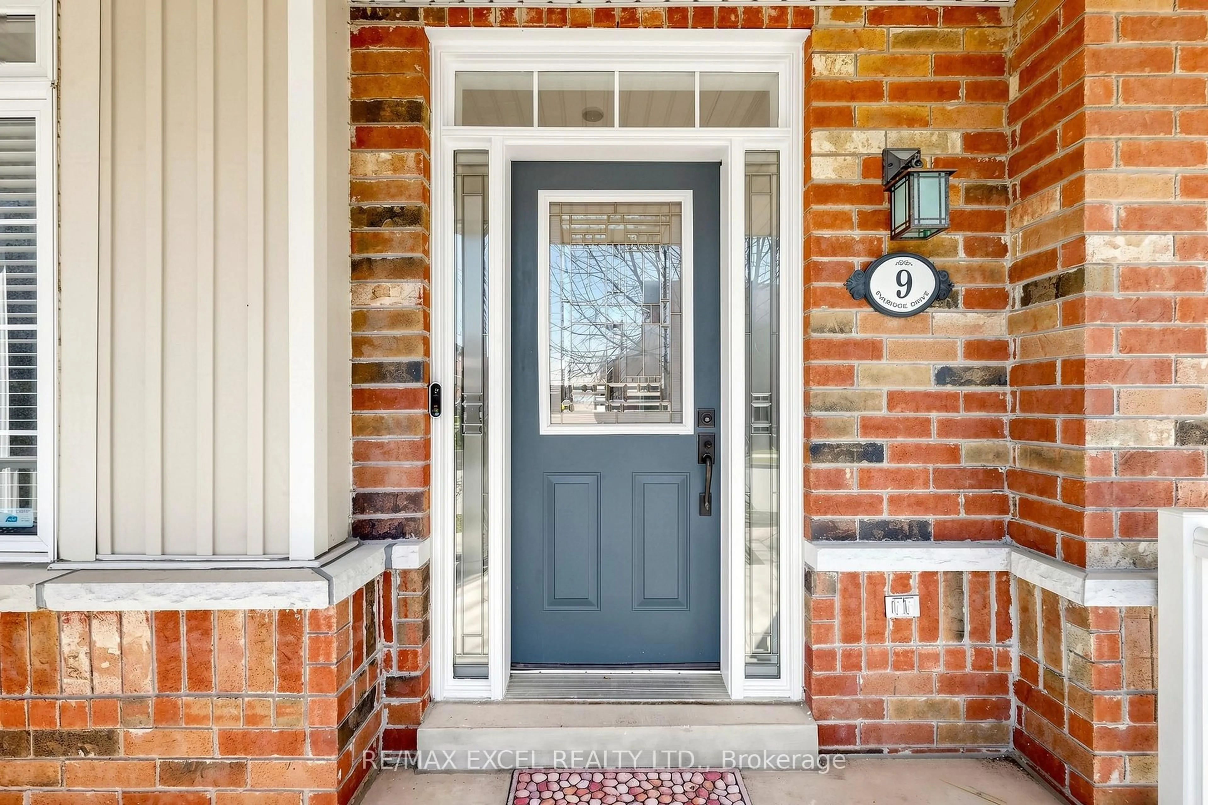 Indoor entryway for 9 Evaridge Dr, Markham Ontario L6B 1E9