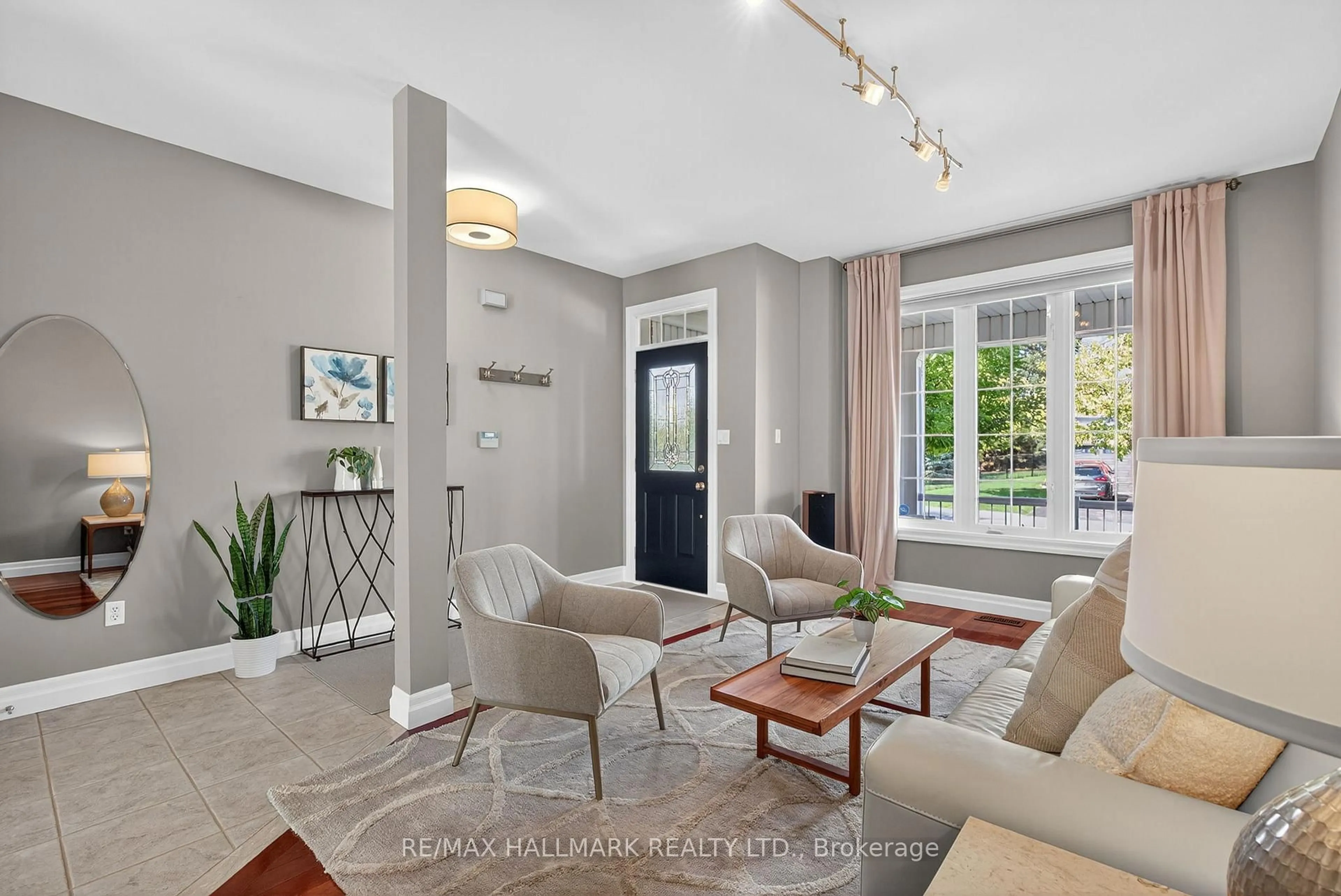 Living room with furniture, unknown for 12 Forest Manor Pl, Markham Ontario L6E 1E7