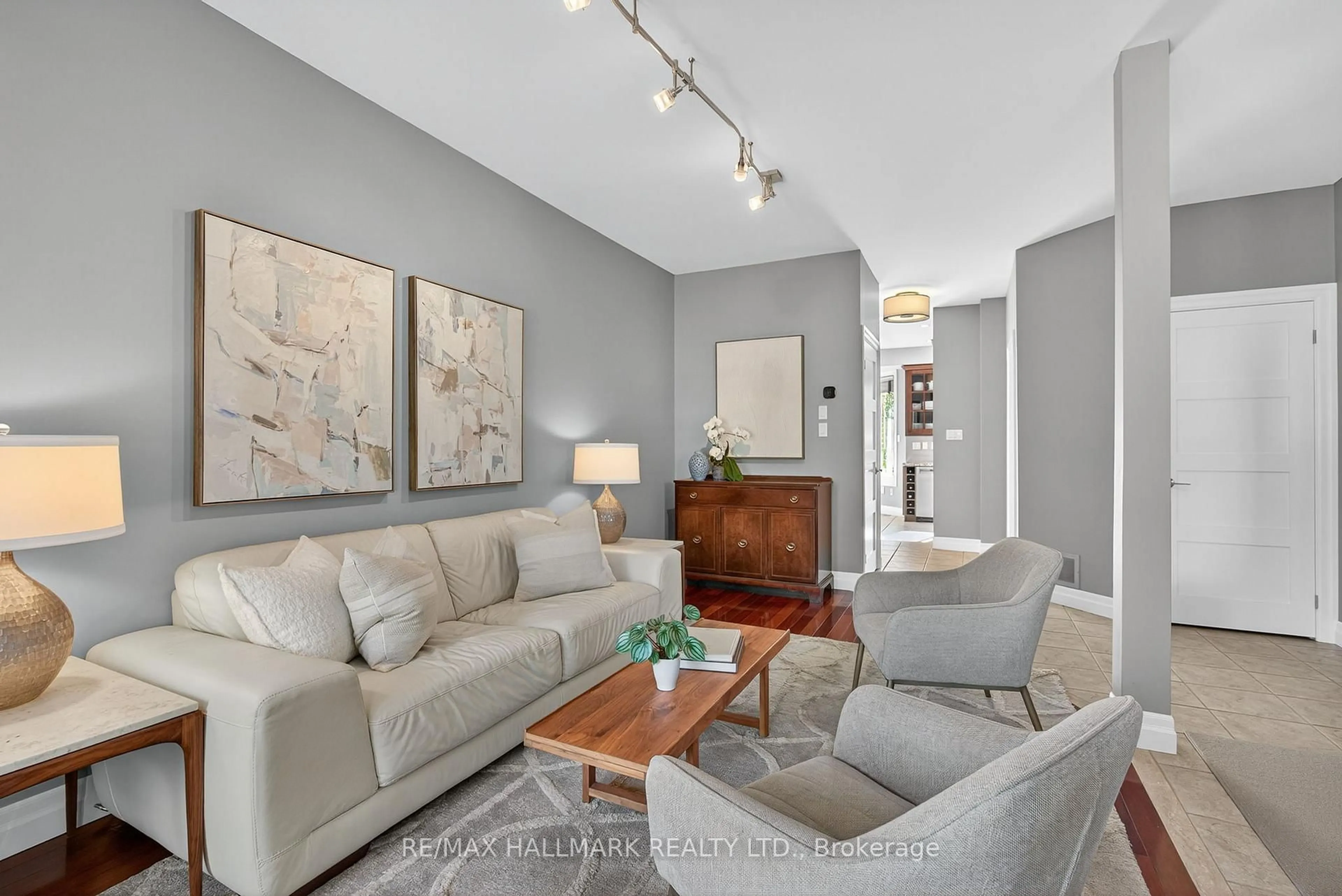 Living room with furniture, unknown for 12 Forest Manor Pl, Markham Ontario L6E 1E7