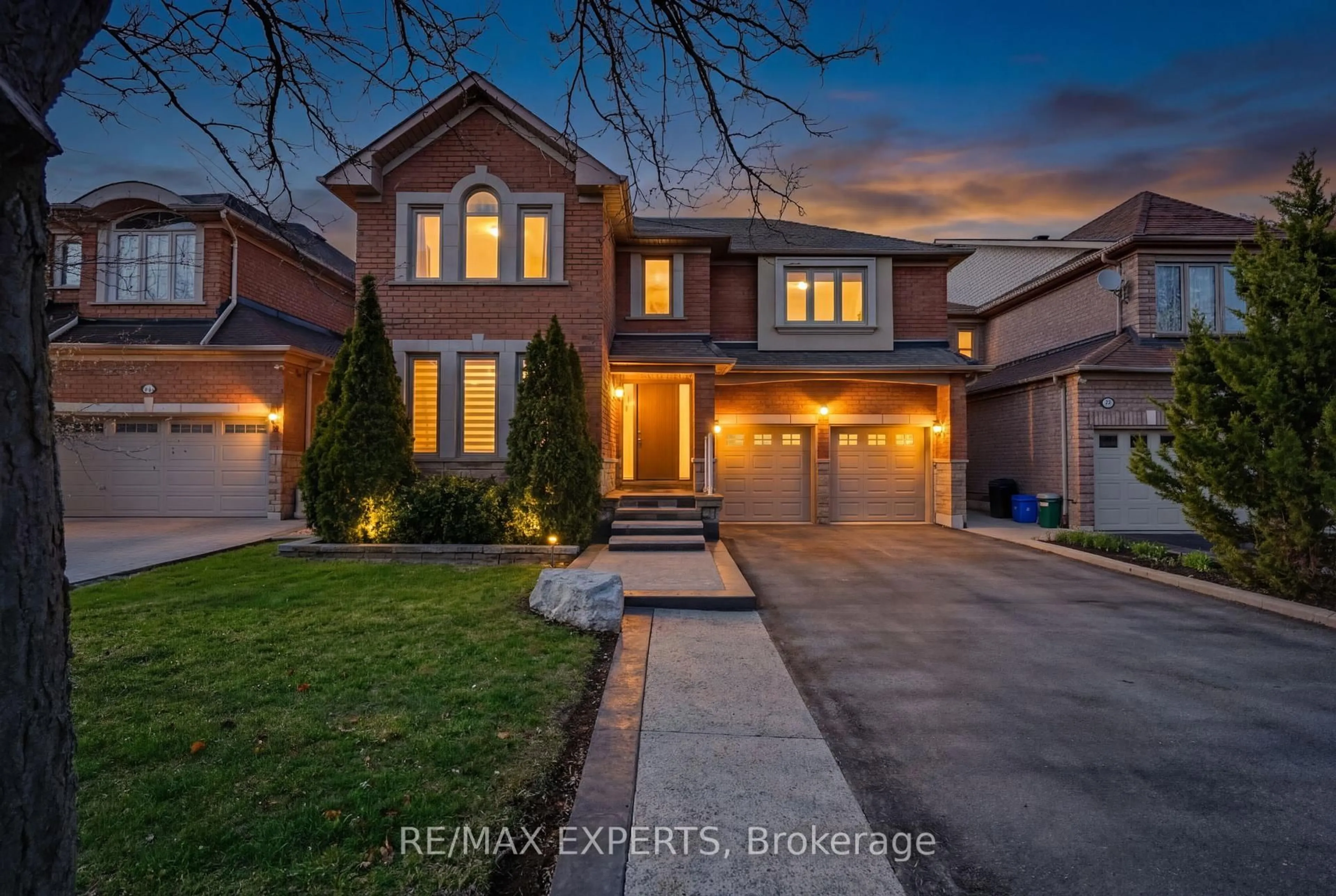 Home with brick exterior material, street for 8 Ferdinand Ave, Vaughan Ontario L6A 2Z2